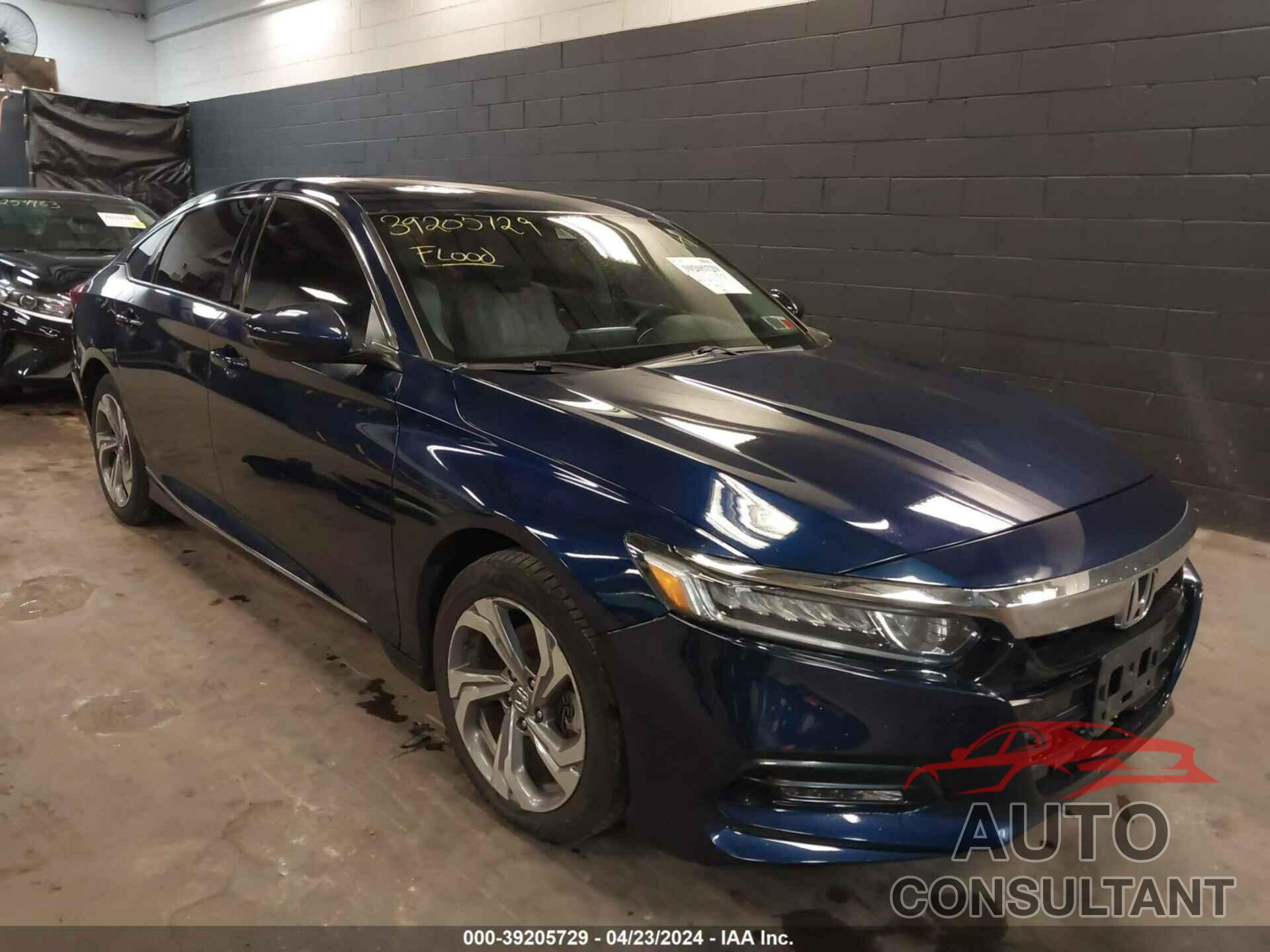 HONDA ACCORD 2018 - 1HGCV2F50JA015396