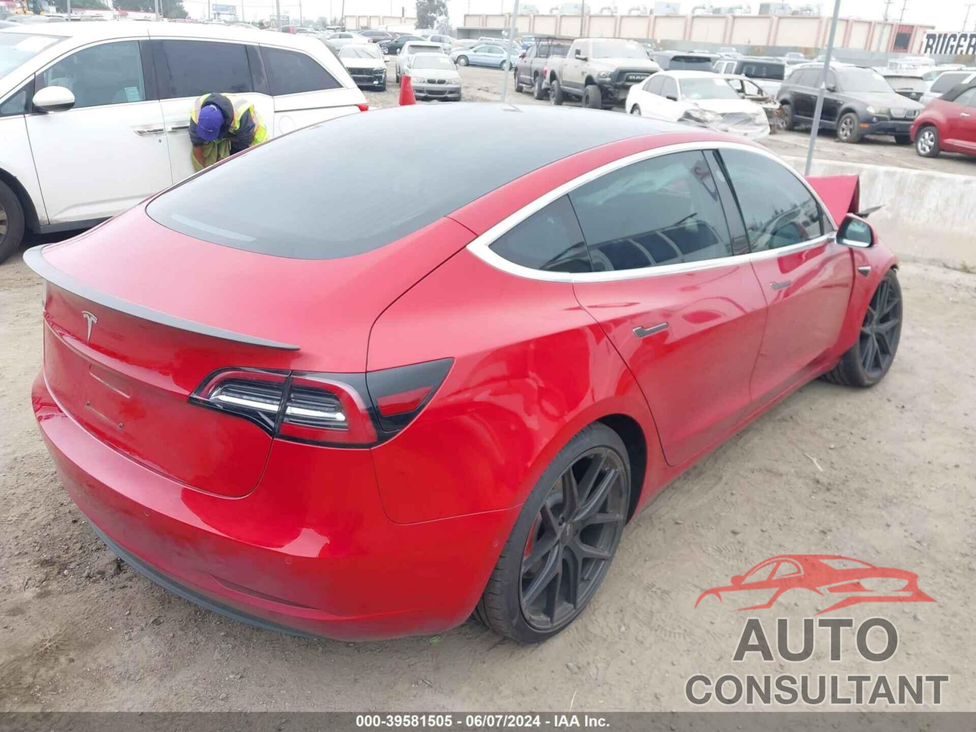 TESLA MODEL 3 2018 - 5YJ3E1EB8JF083565