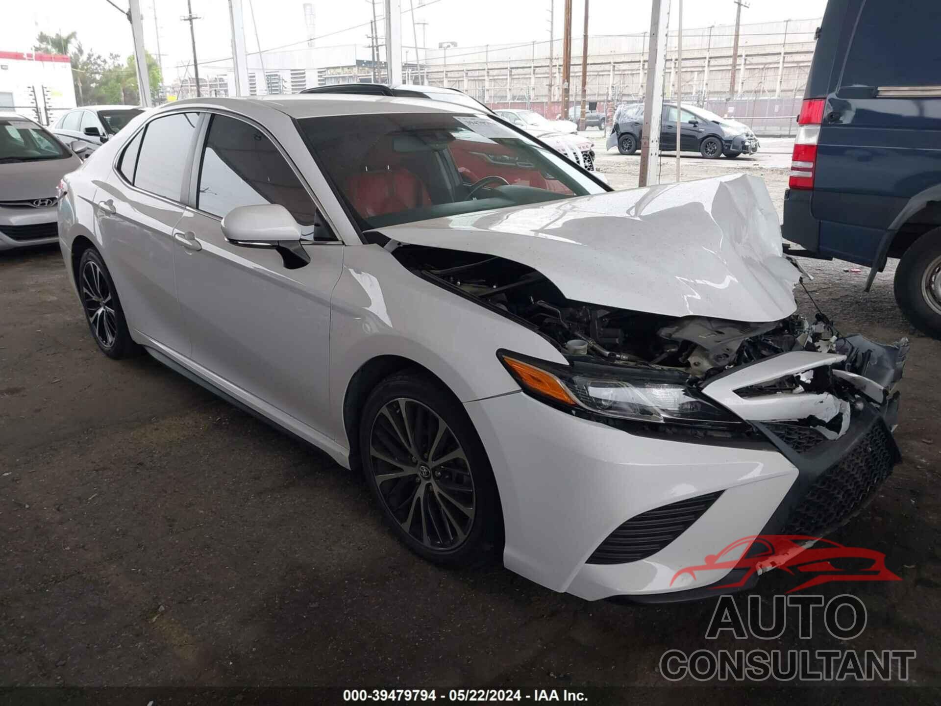 TOYOTA CAMRY 2018 - 4T1B11HK4JU604979