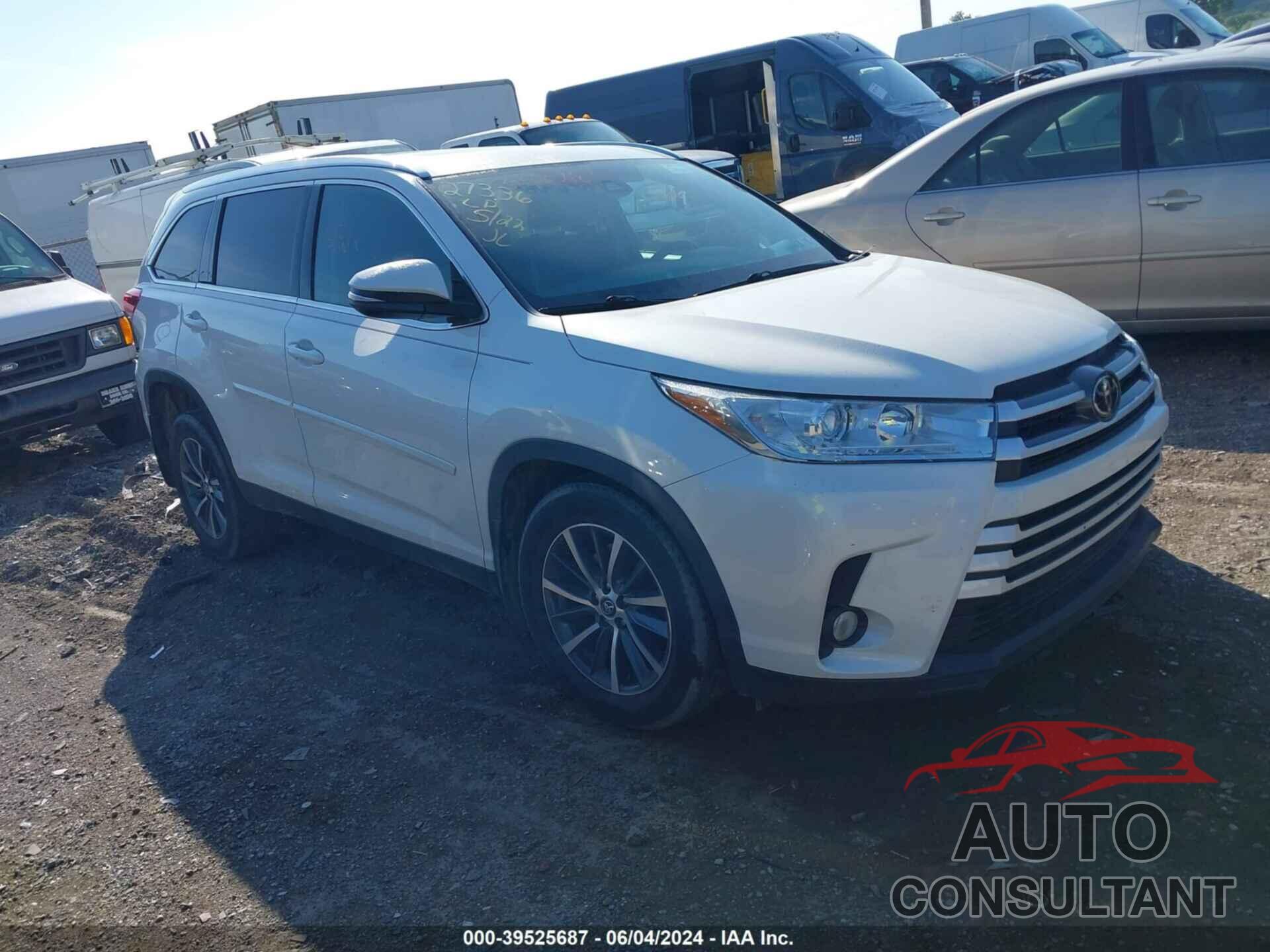 TOYOTA HIGHLANDER 2019 - 5TDJZRFH2KS617640