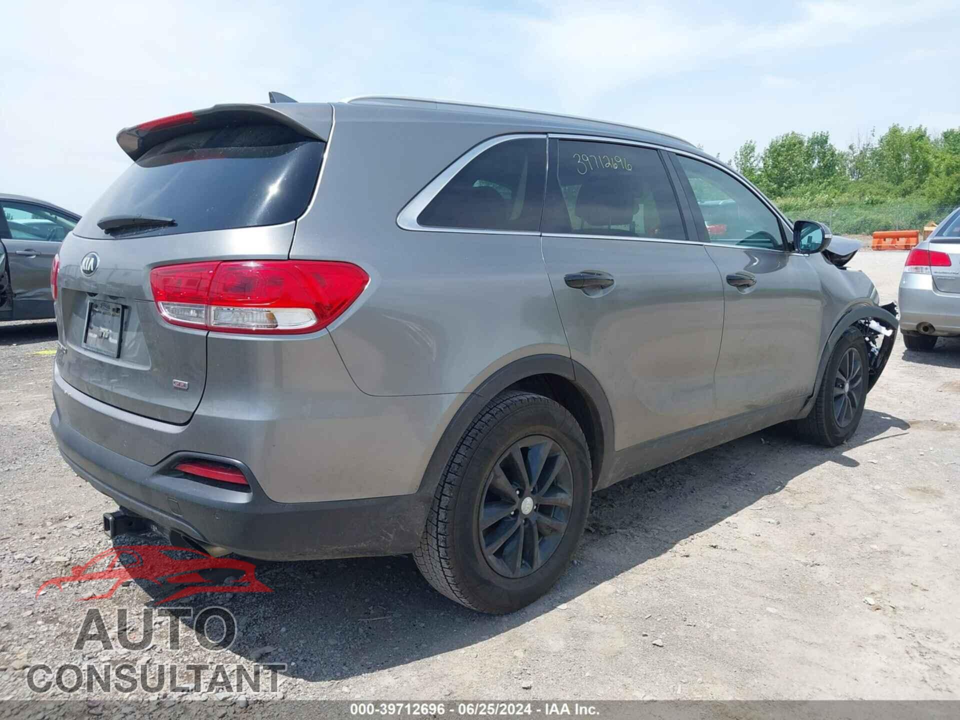 KIA SORENTO 2017 - 5XYPG4A35HG211971