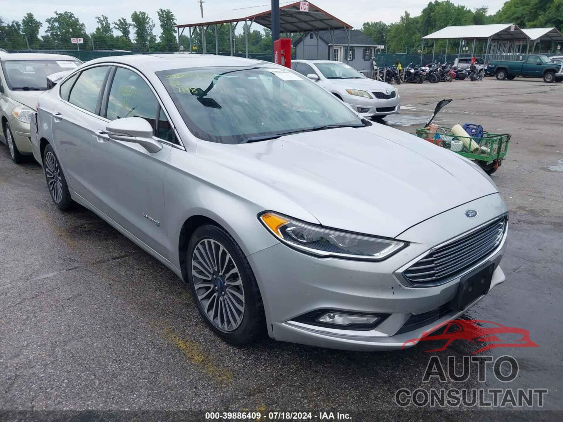 FORD FUSION HYBRID 2018 - 3FA6P0RU0JR226235