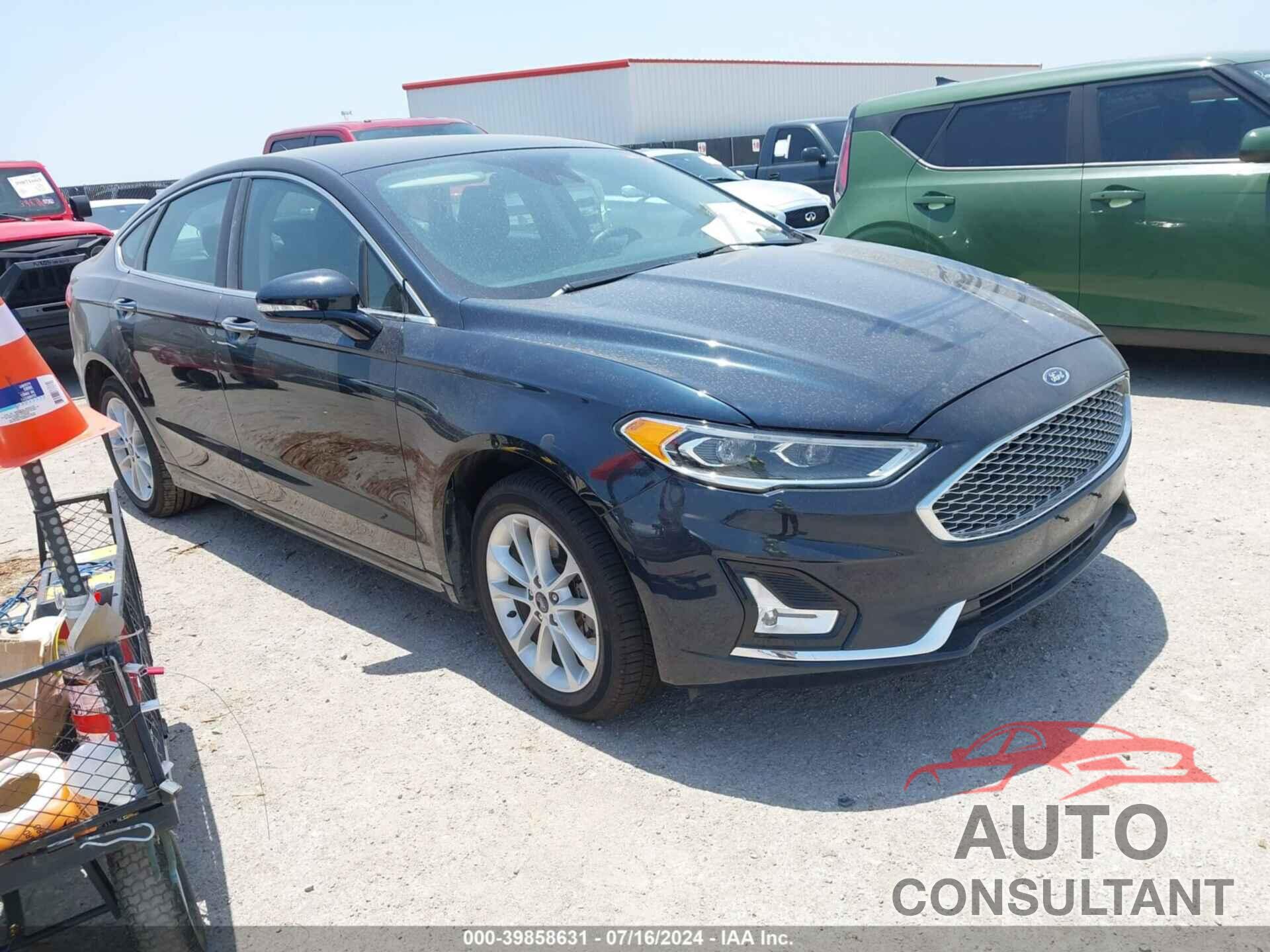 FORD FUSION 2020 - 3FA6P0SU5LR102524