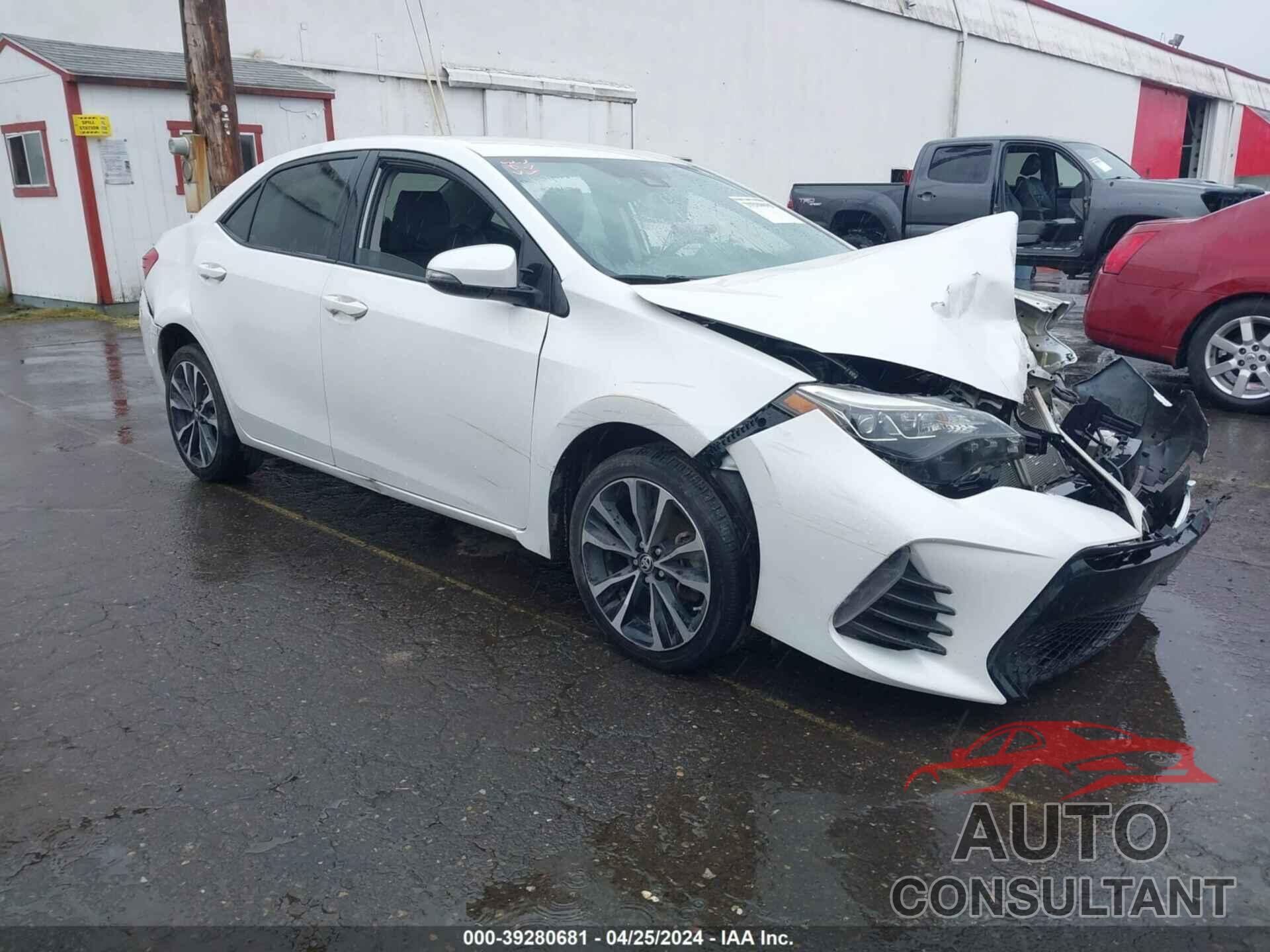 TOYOTA COROLLA 2018 - 5YFBURHE5JP795331