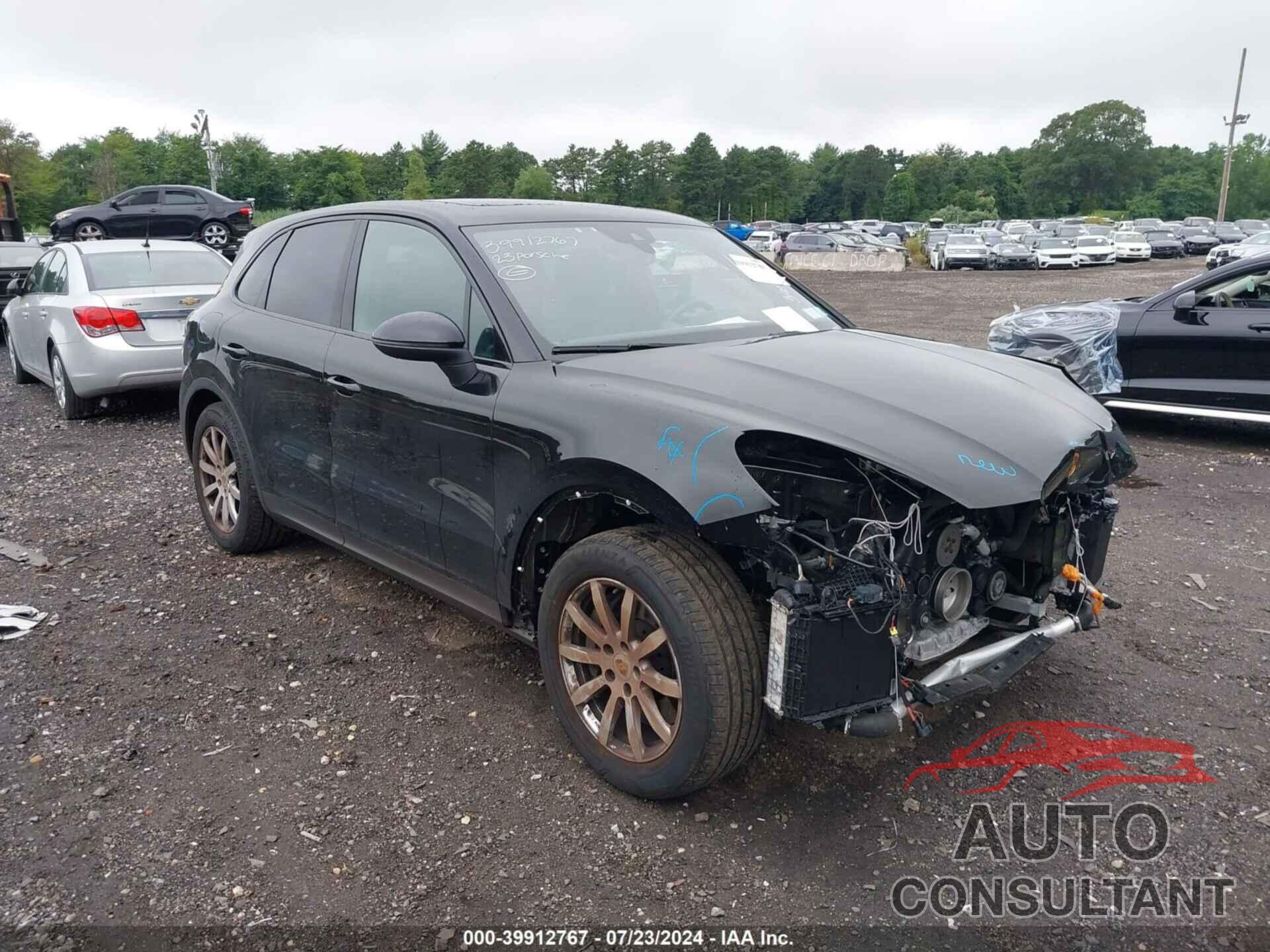 PORSCHE CAYENNE 2023 - WP1AA2AY8PDA08401