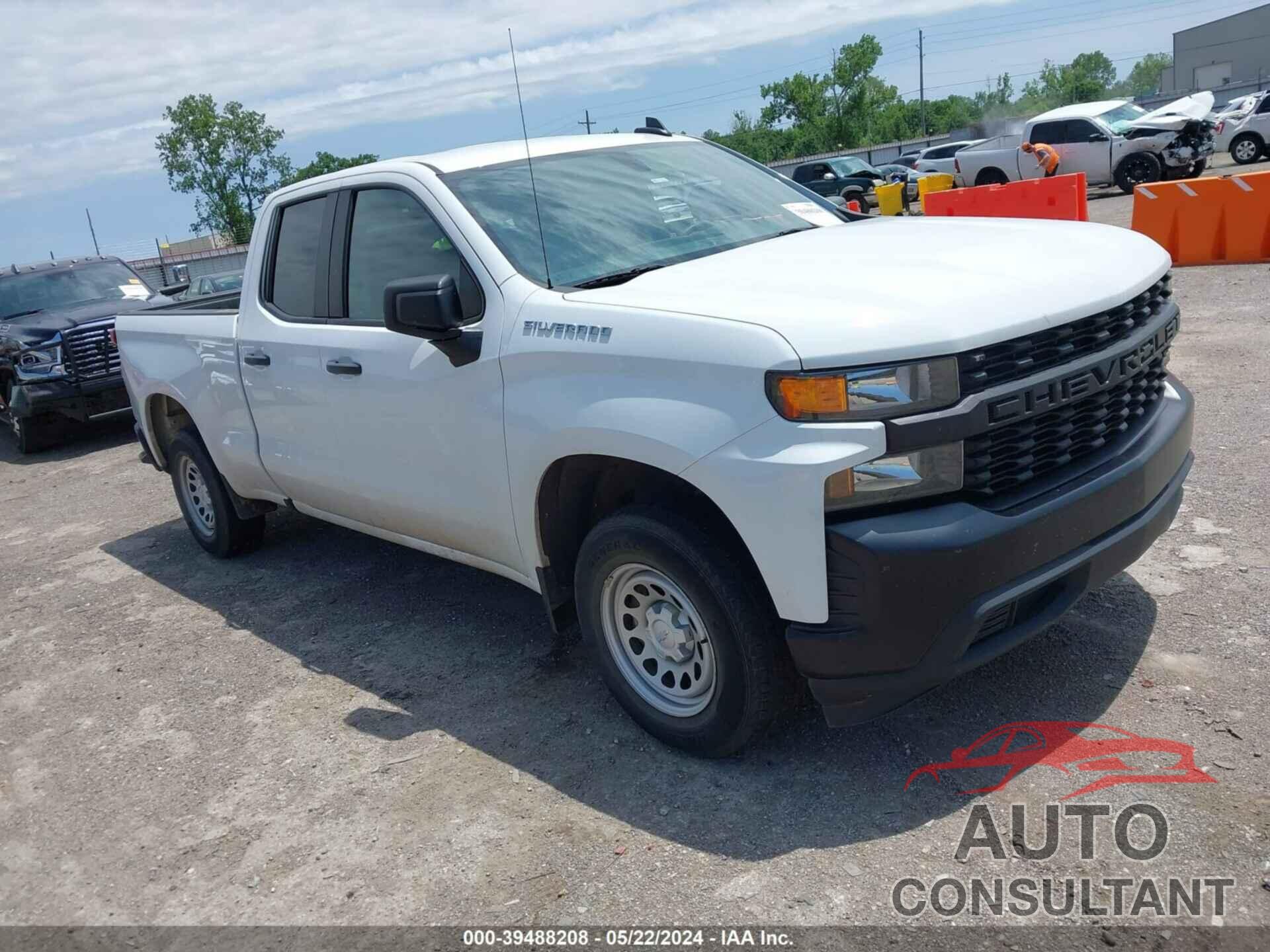 CHEVROLET SILVERADO 1500 2021 - 1GCRWAEH5MZ367682