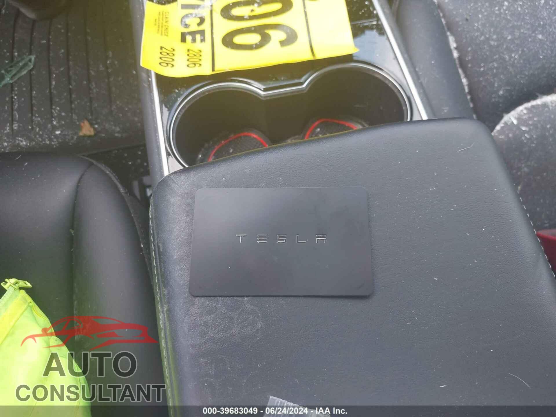 TESLA MODEL 3 2018 - 5YJ3E1EA7JF022067