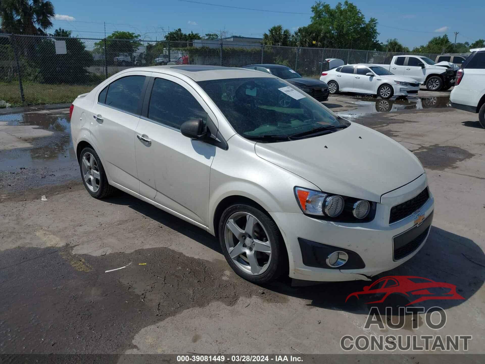 CHEVROLET SONIC 2016 - 1G1JE5SB7G4136560