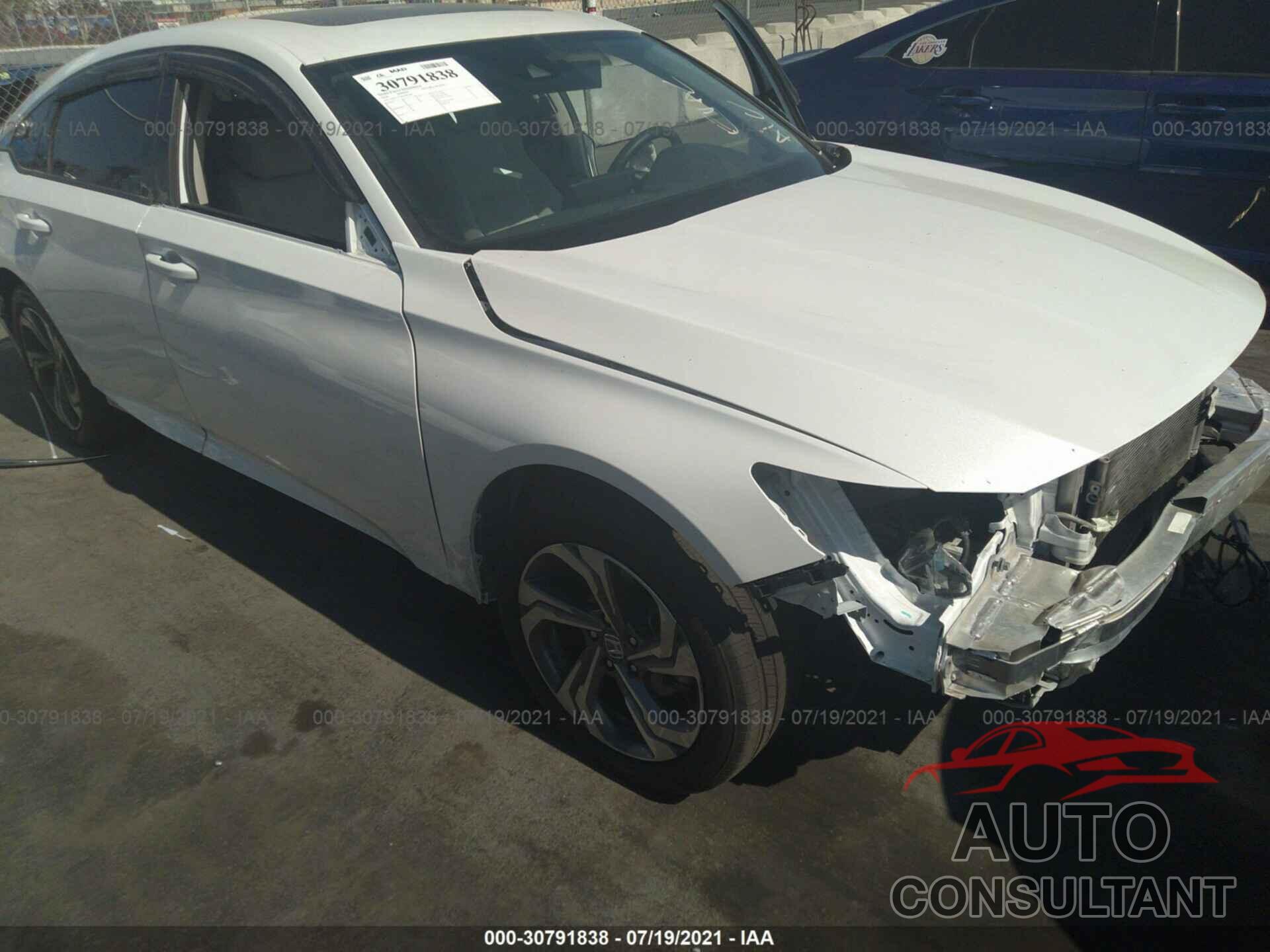 HONDA ACCORD SEDAN 2018 - 1HGCV1F48JA002400