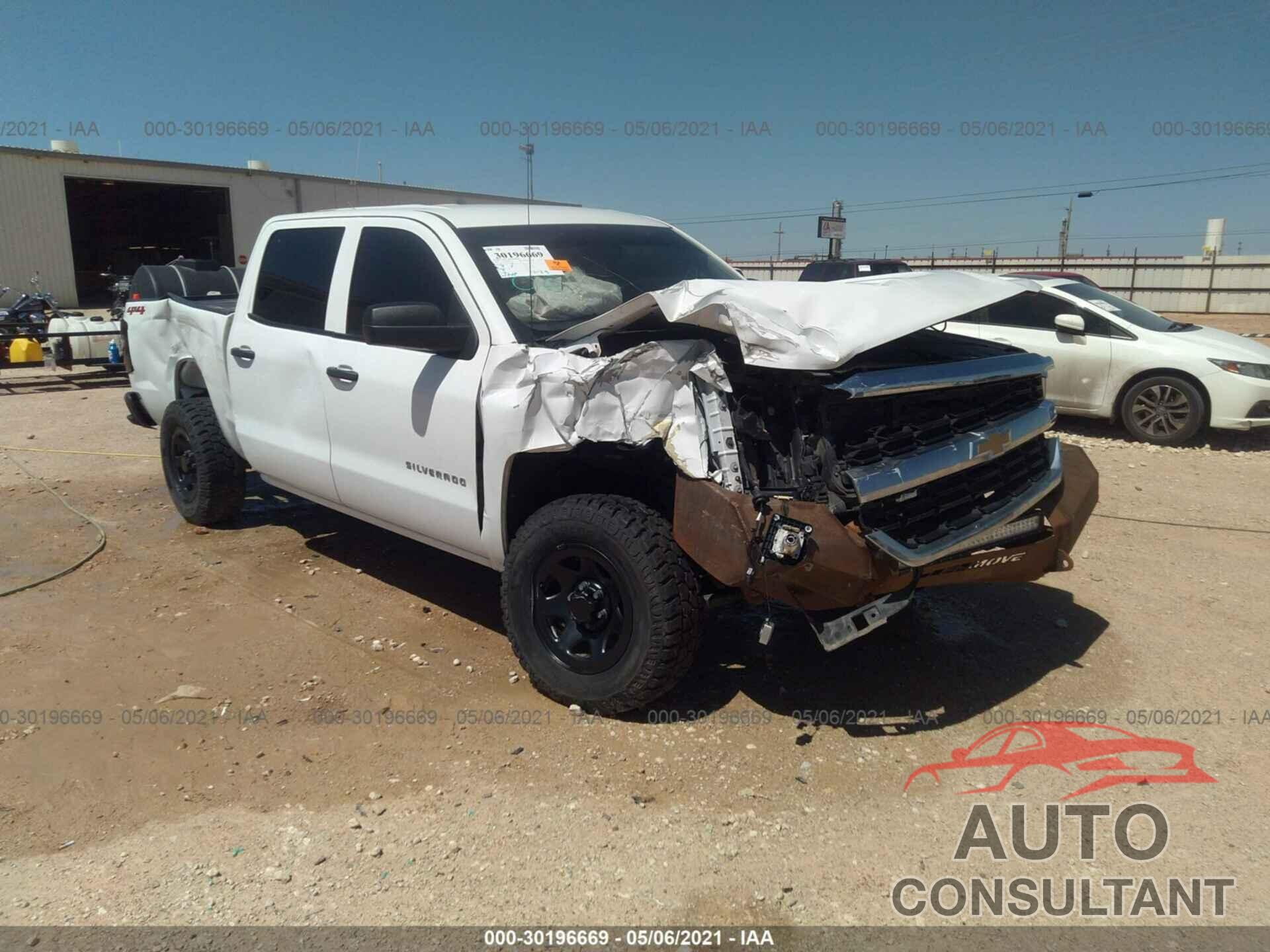 CHEVROLET SILVERADO 1500 2018 - 3GCUKNEC8JG288116
