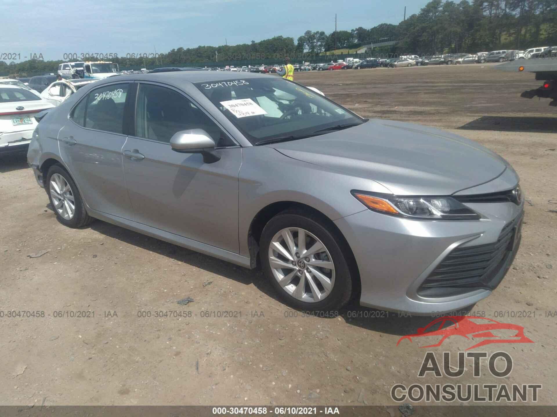 TOYOTA CAMRY 2021 - 4T1C11BK4MU020986