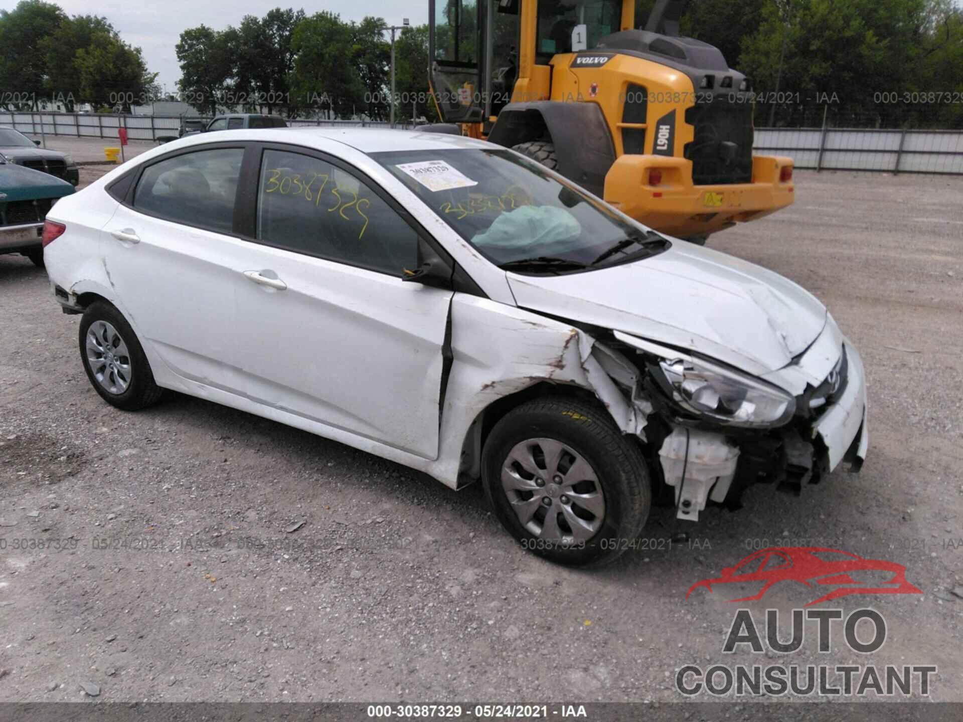 HYUNDAI ACCENT 2017 - KMHCT4AE1HU168445