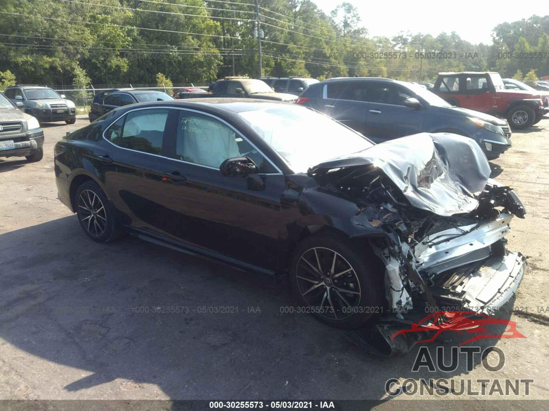 TOYOTA CAMRY 2021 - 4T1G11AK7MU542062