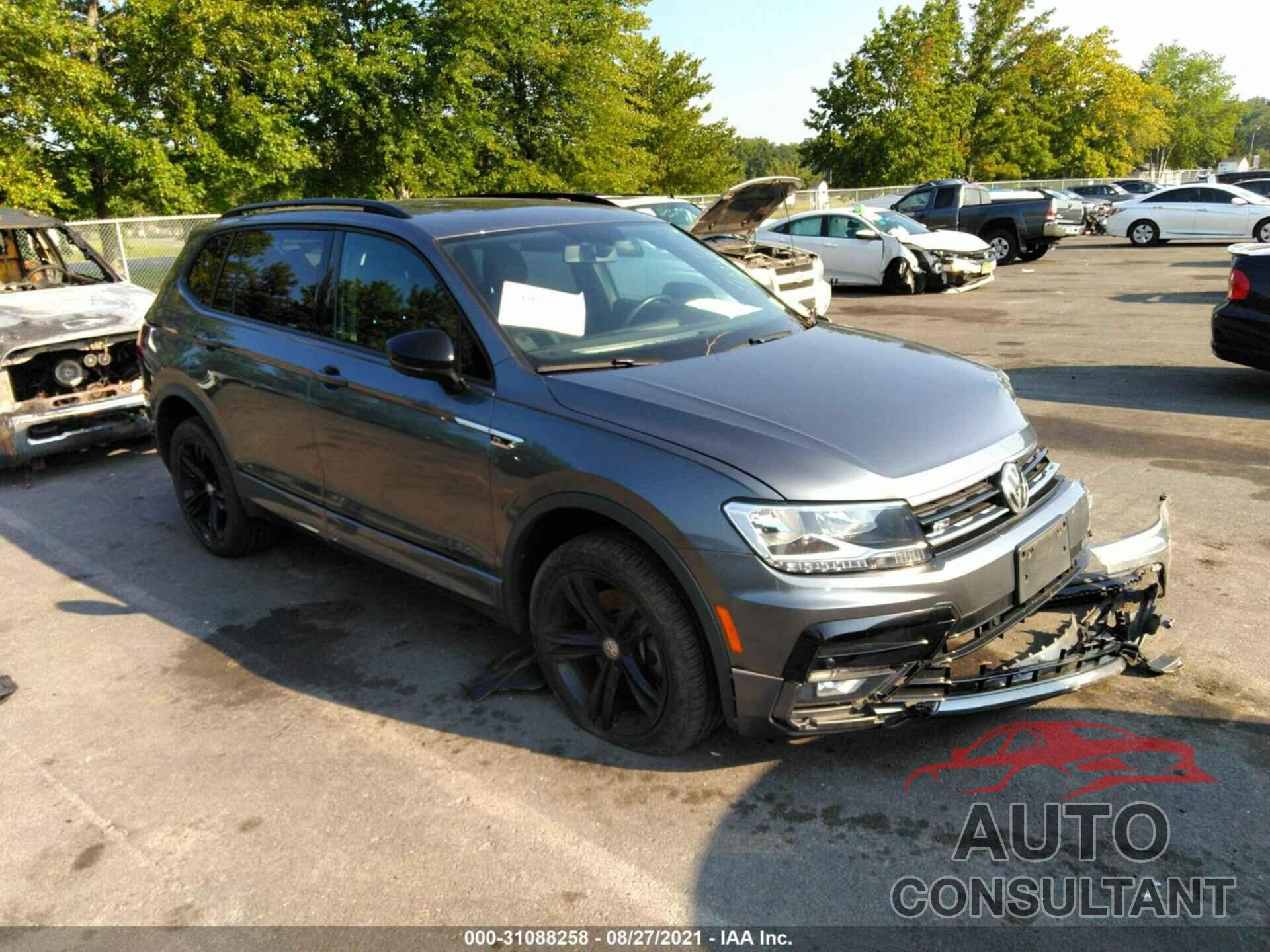 VOLKSWAGEN TIGUAN 2019 - 3VV2B7AX4KM114835