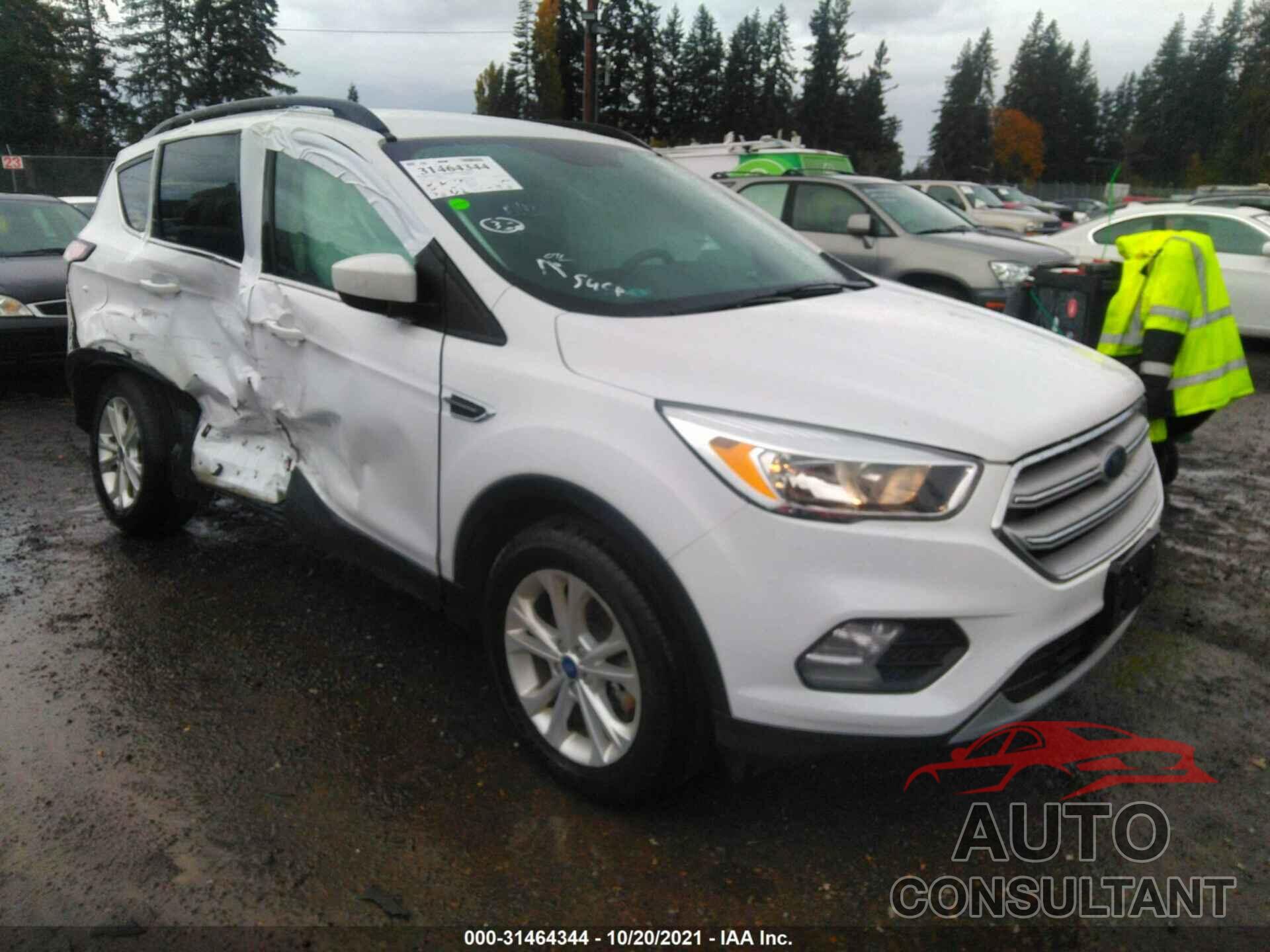 FORD ESCAPE 2018 - 1FMCU9GD2JUB15008