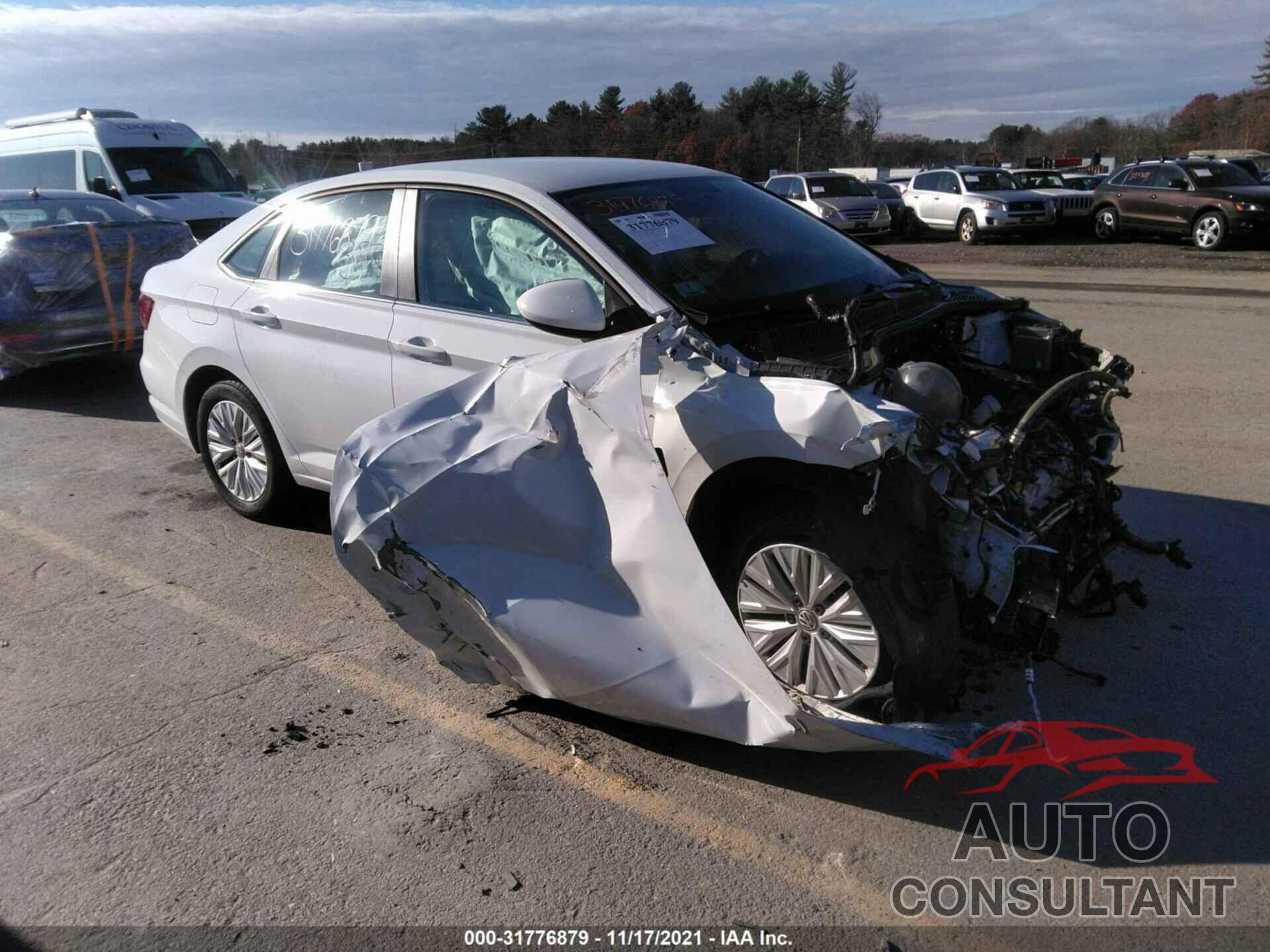 VOLKSWAGEN JETTA 2019 - 3VWC57BU4KM240169