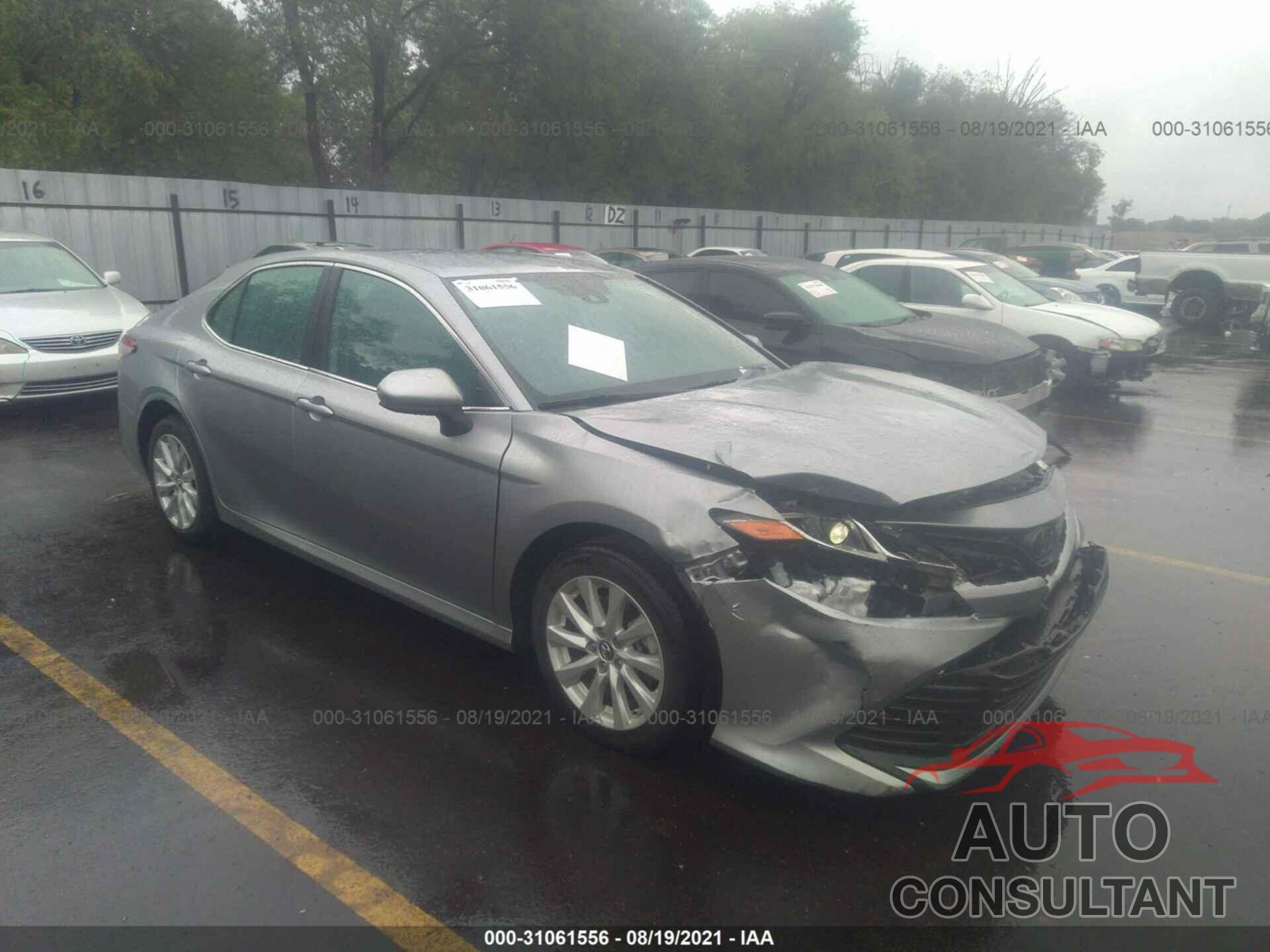 TOYOTA CAMRY 2019 - 4T1B11HK2KU686616