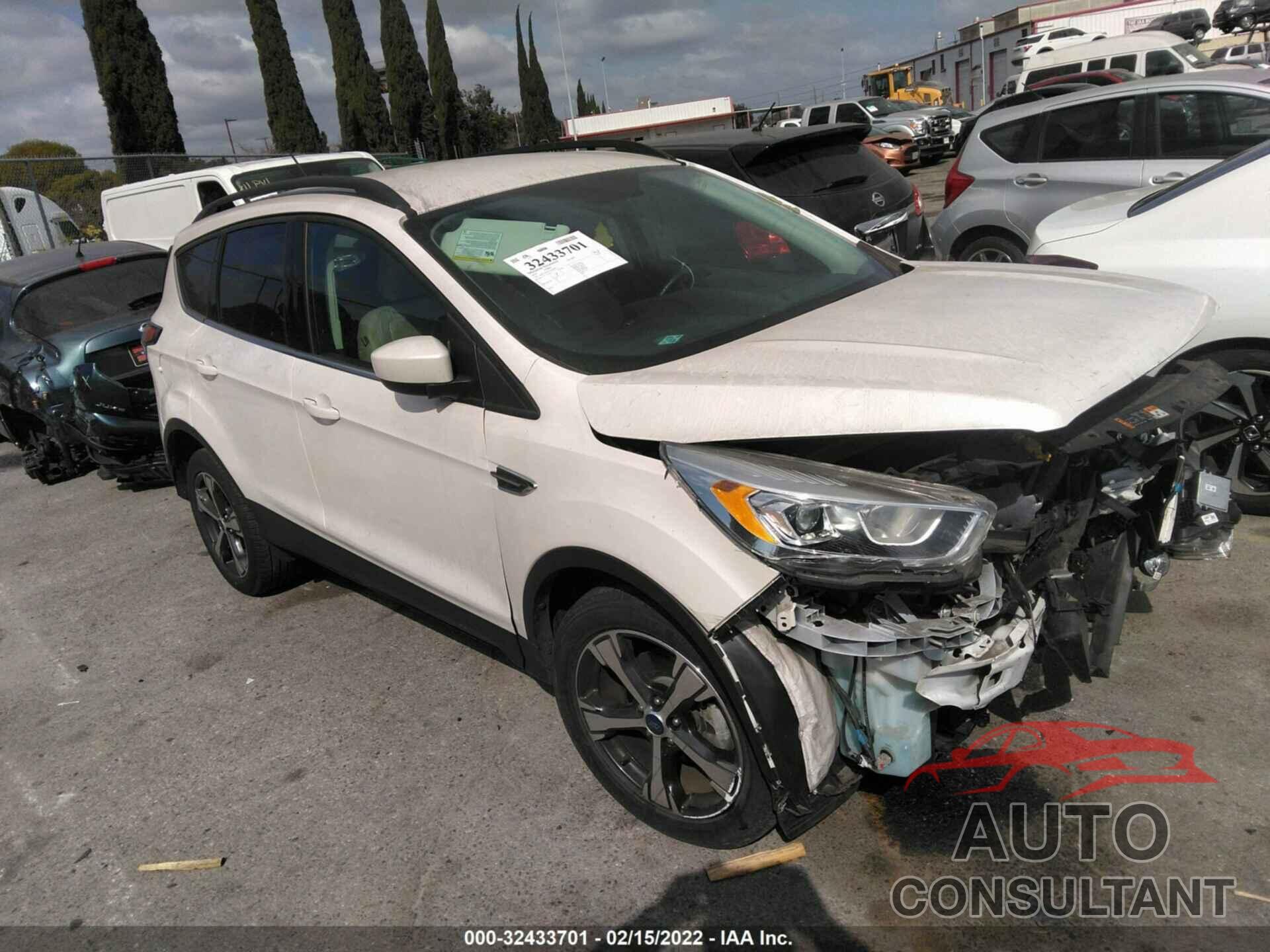 FORD ESCAPE 2018 - 1FMCU0HD7JUA97843