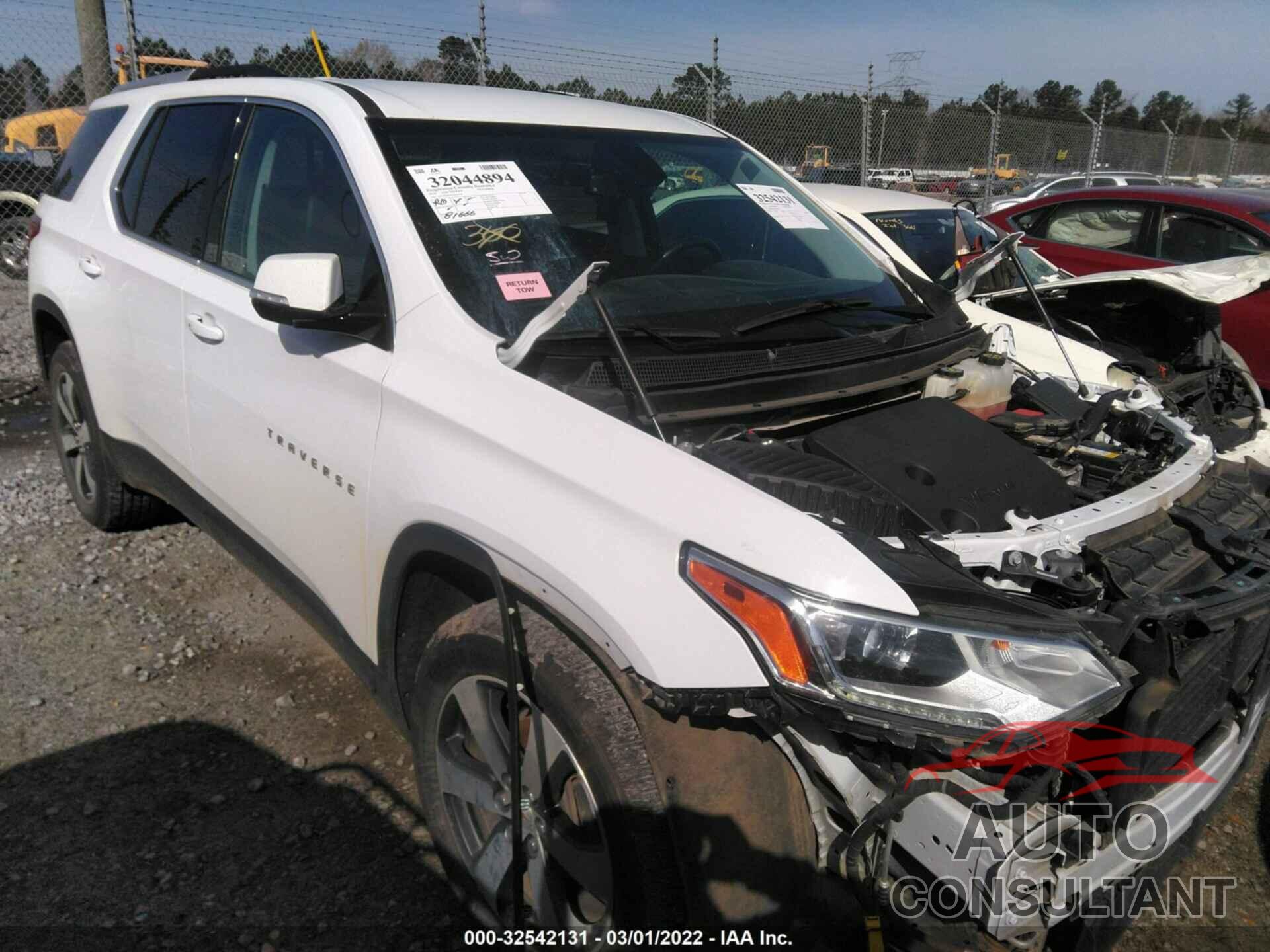 CHEVROLET TRAVERSE 2018 - 1GNERHKW2JJ164560