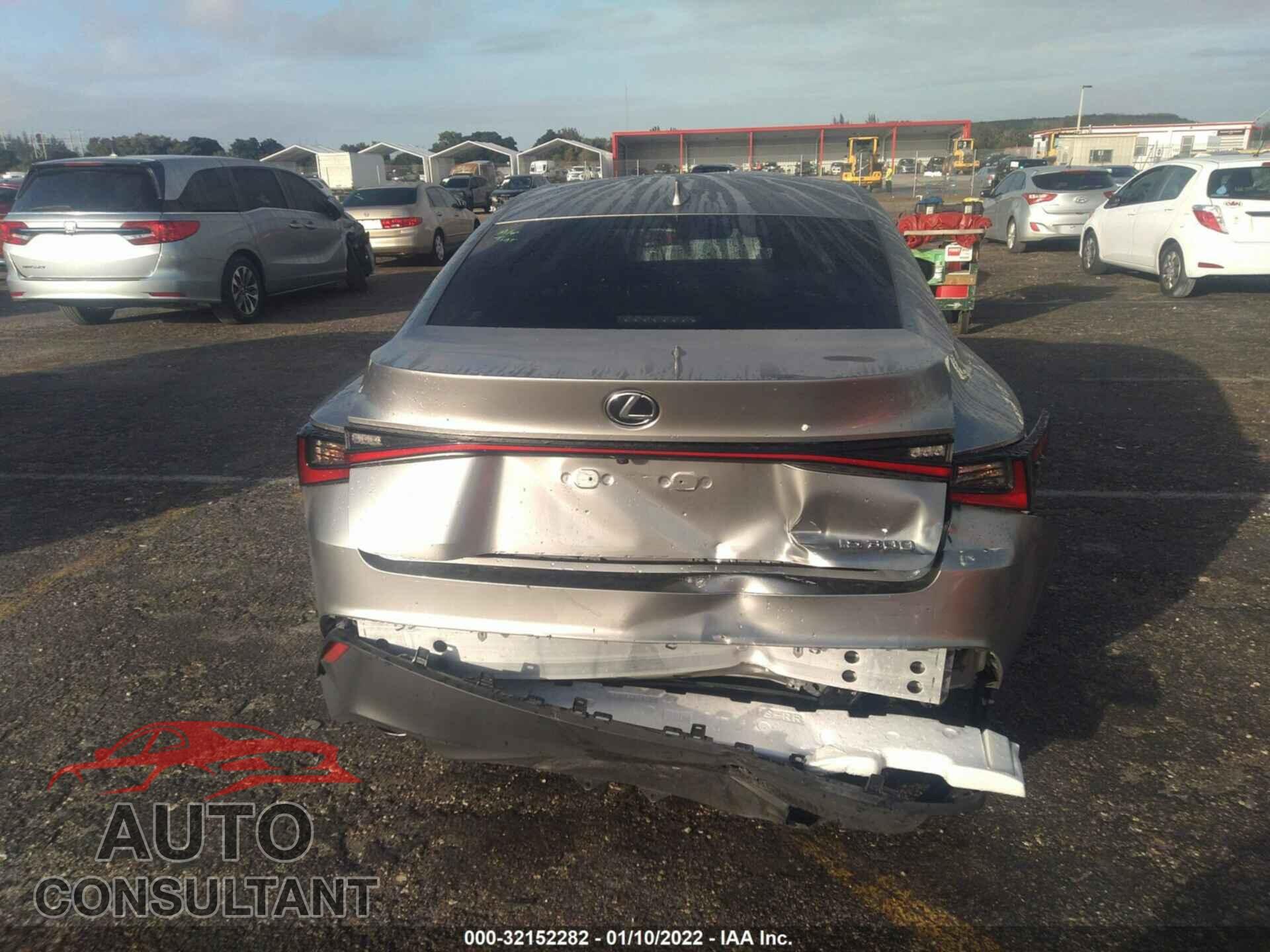 LEXUS IS 2021 - JTHAA1D25M5109239