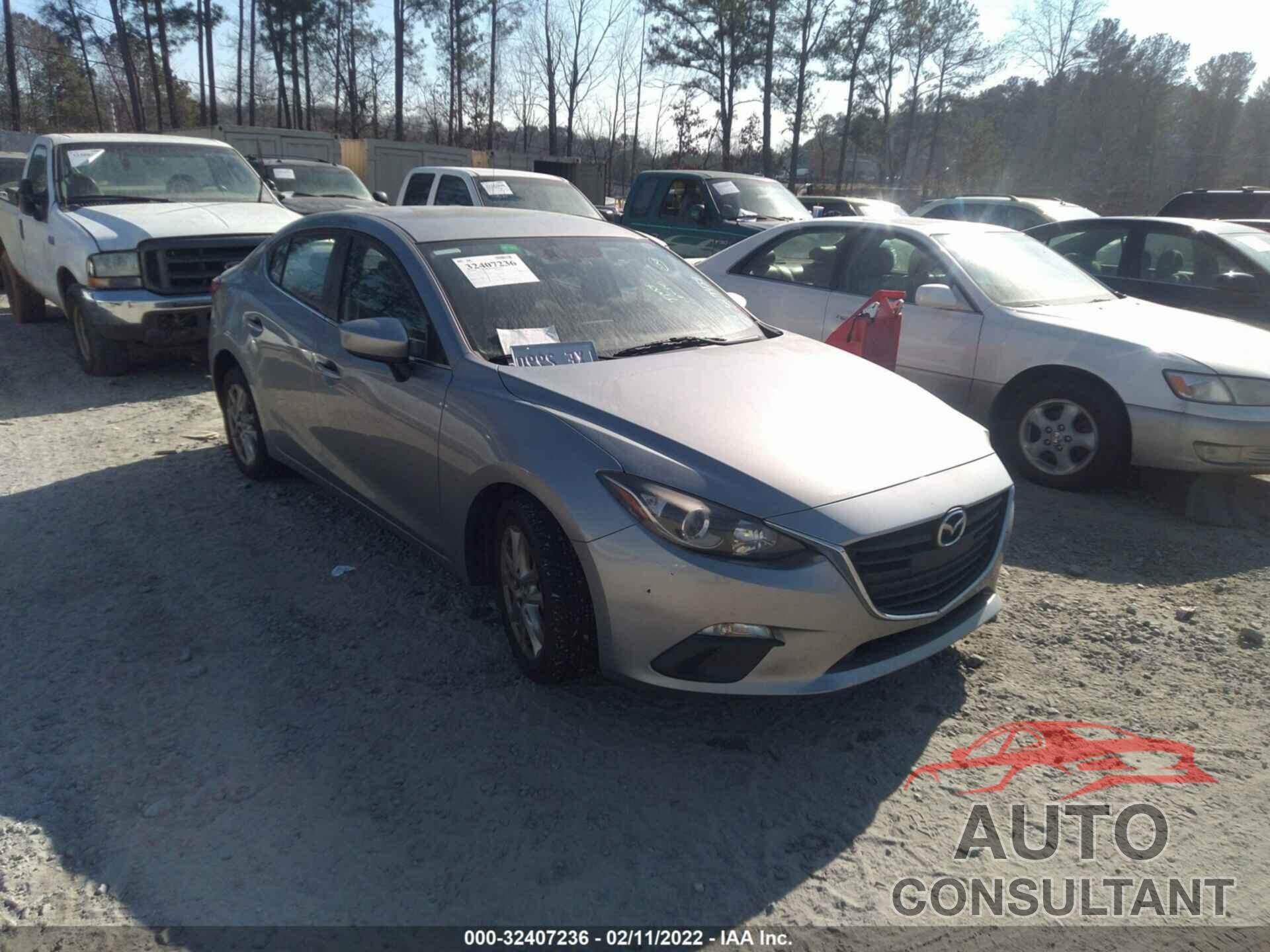 MAZDA MAZDA3 2016 - JM1BM1U70G1329439