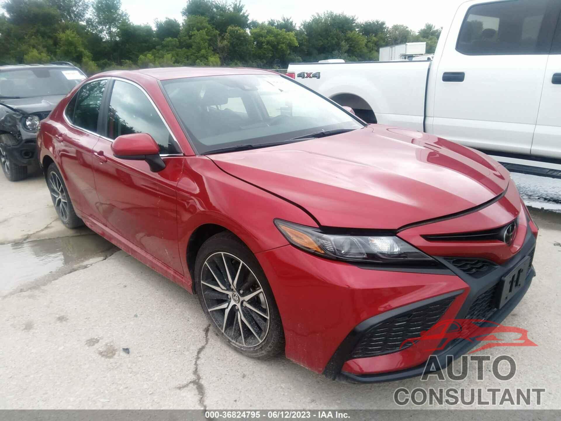 TOYOTA CAMRY 2021 - 4T1G11AK7MU490545