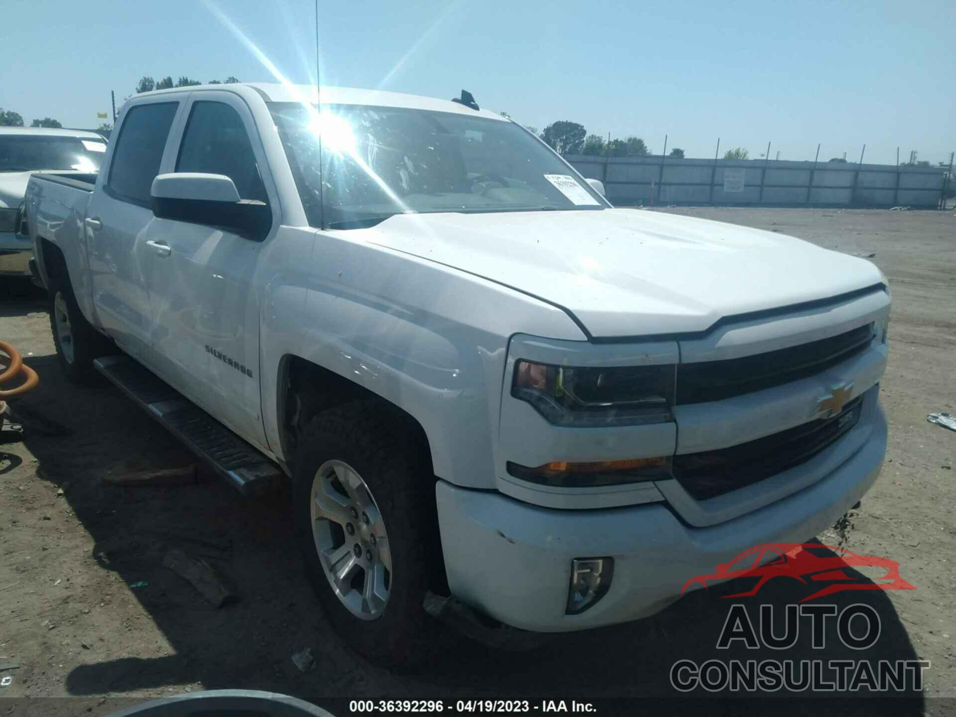 CHEVROLET SILVERADO 1500 2018 - 3GCUKREC7JG147531