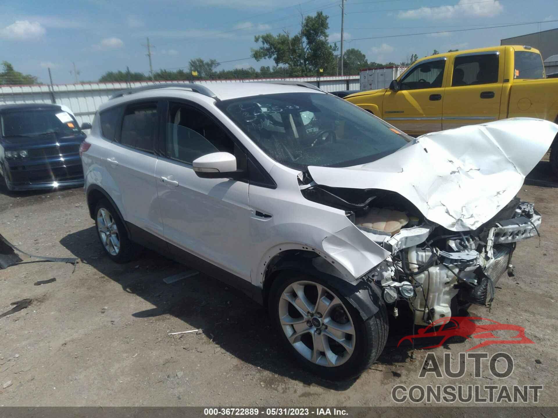 FORD ESCAPE 2016 - 1FMCU0J99GUC78747