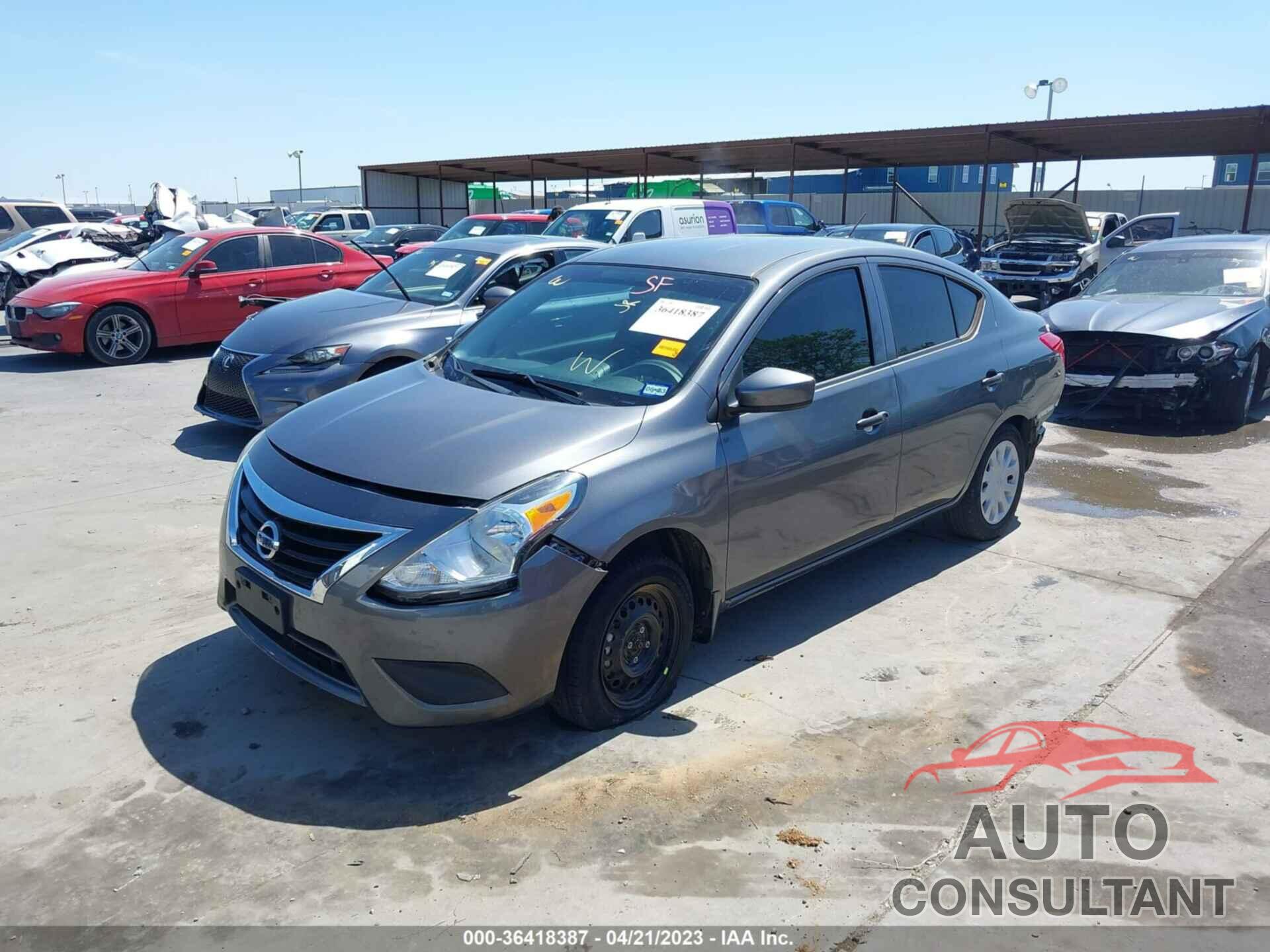 NISSAN VERSA SEDAN 2017 - 3N1CN7AP9HL894827