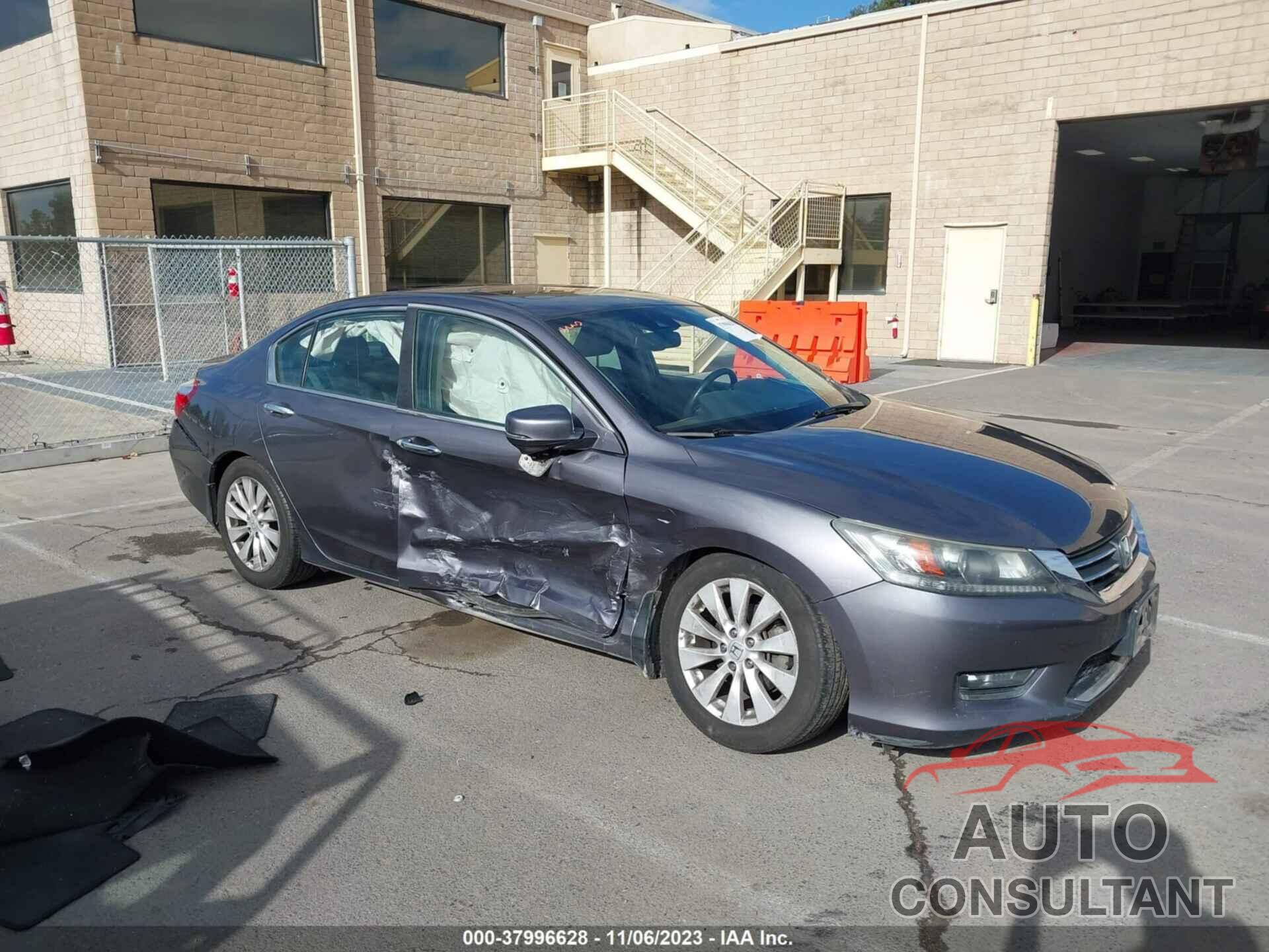 HONDA ACCORD 2015 - 1HGCR2F81FA067173