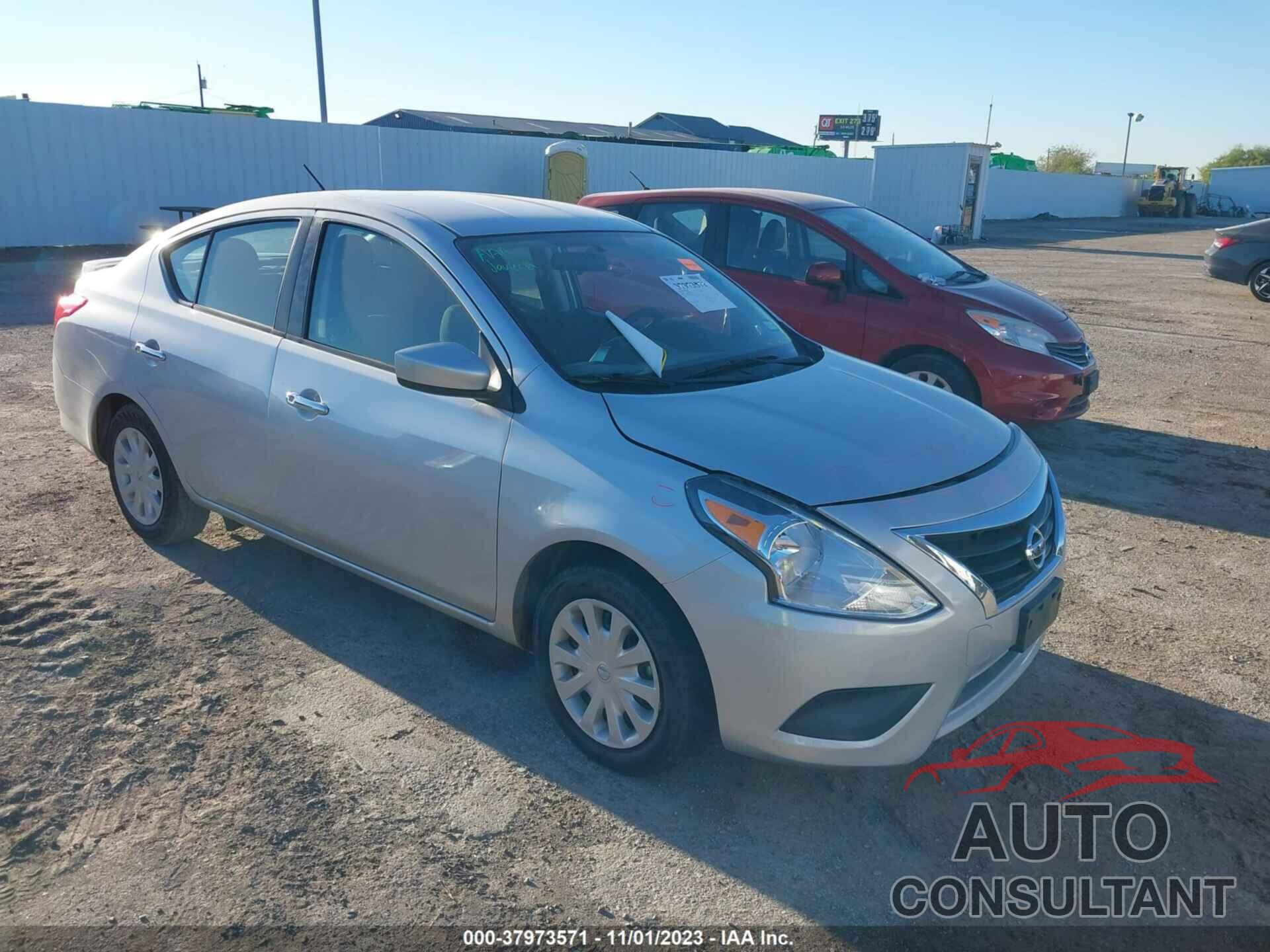 NISSAN VERSA 2018 - 3N1CN7AP2JK443184