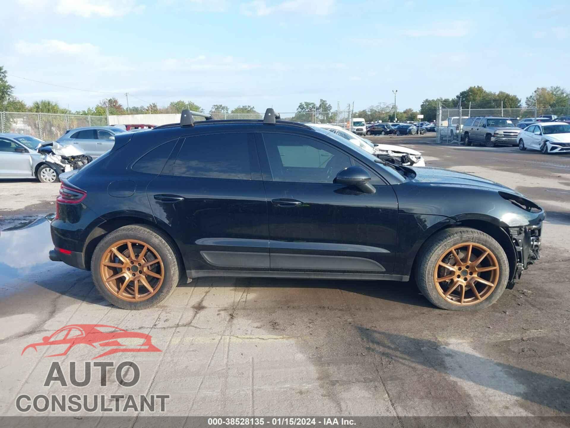 PORSCHE MACAN 2017 - WP1AB2A52HLB14871