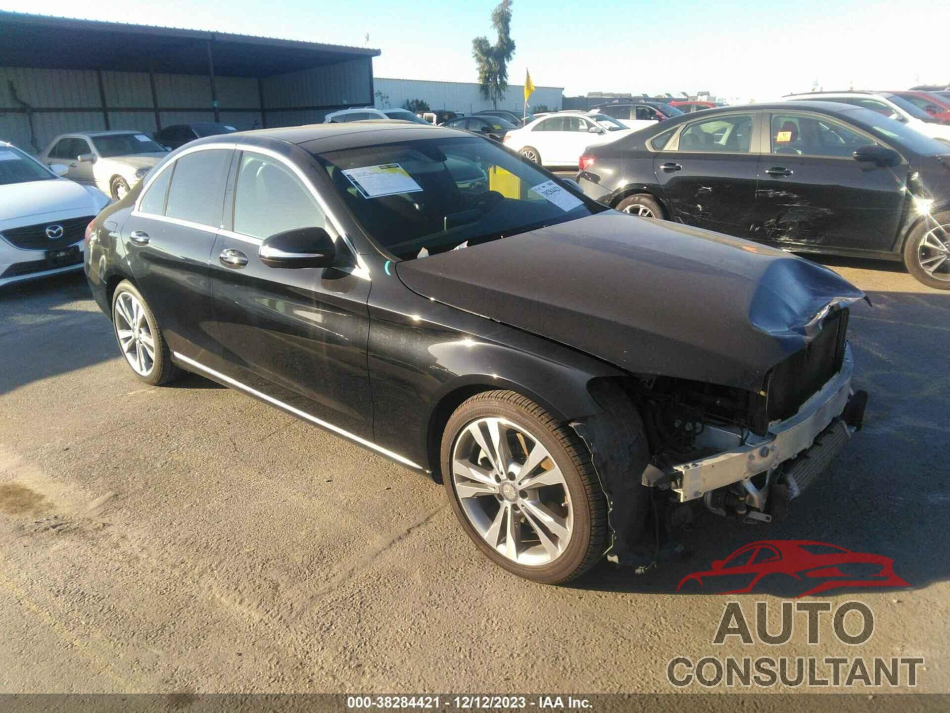 MERCEDES-BENZ C 300 2015 - 55SWF4JB1FU083480