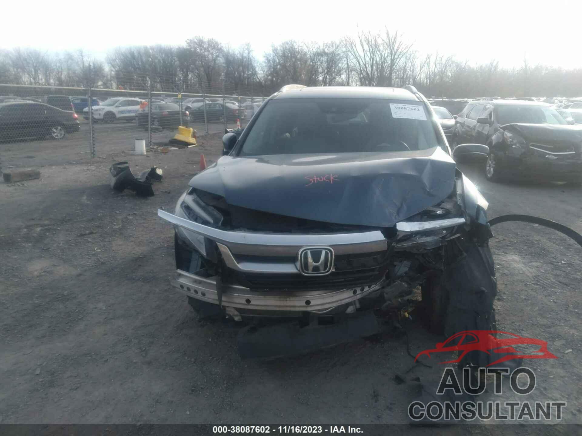 HONDA PILOT 2019 - 5FNYF6H05KB000136