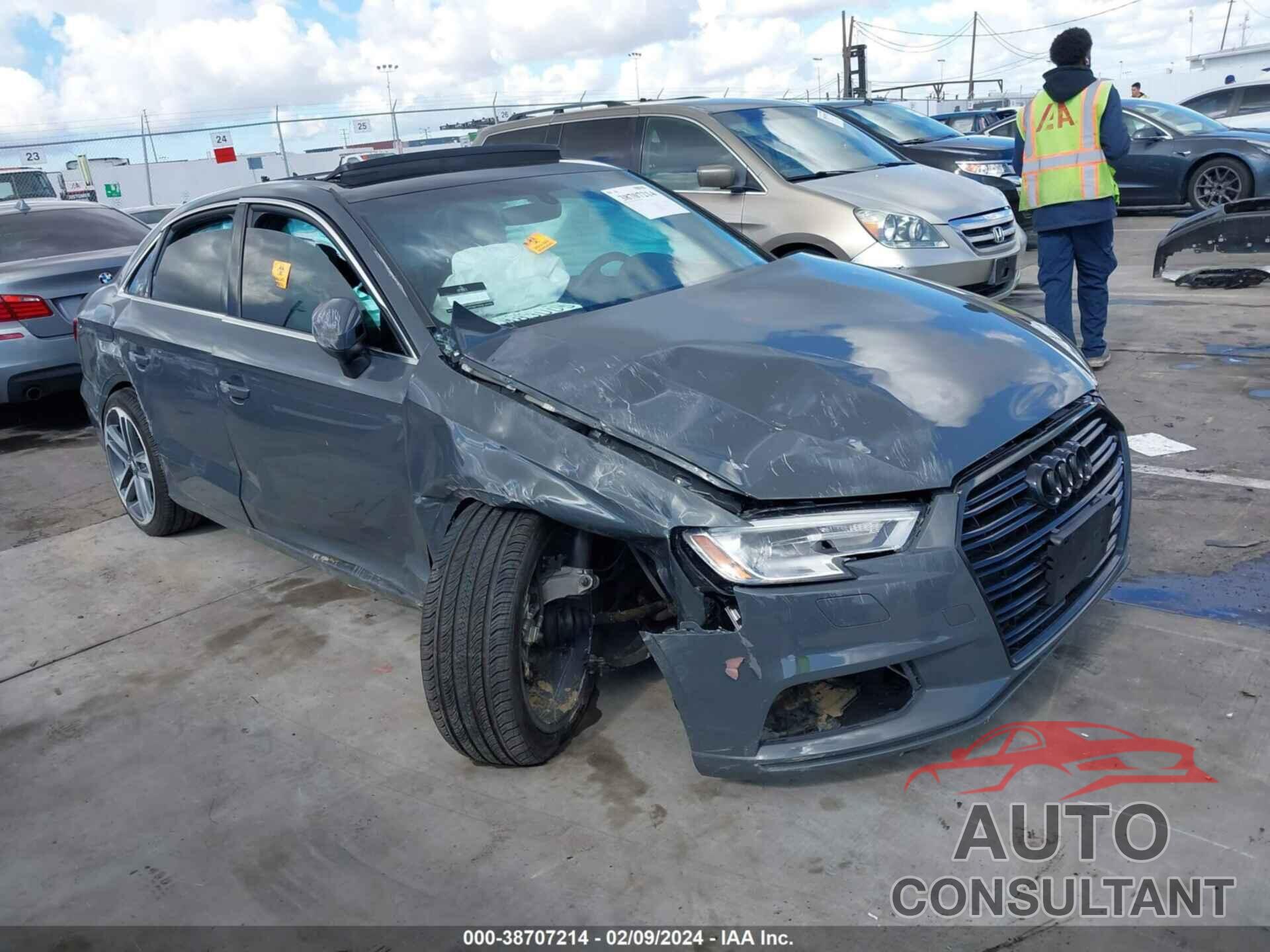 AUDI A3 2019 - WAUAUGFFXK1016021