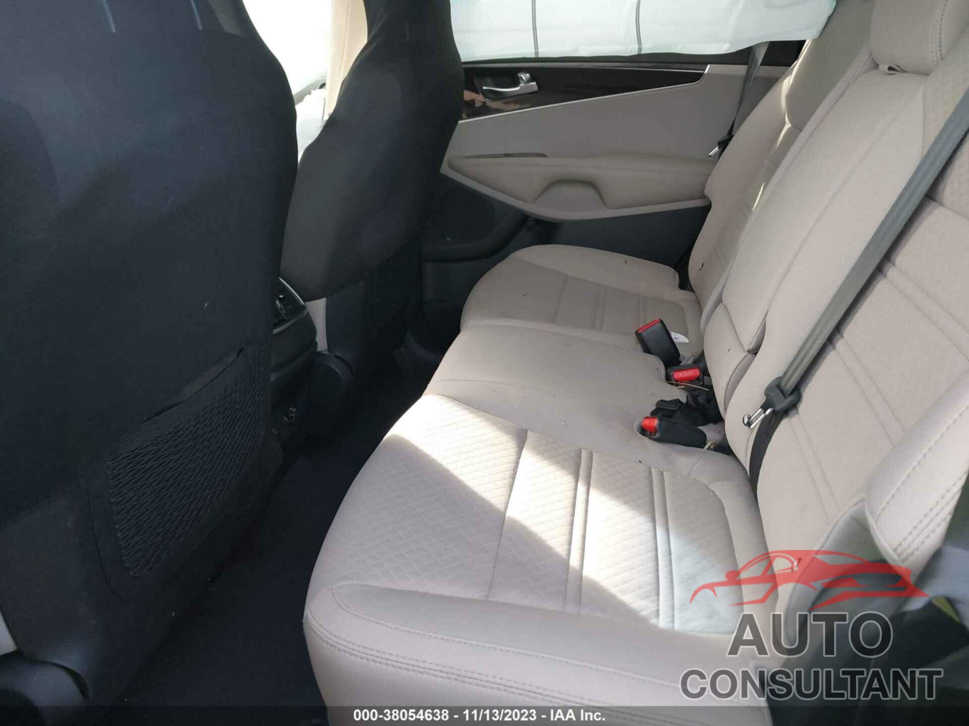 KIA SORENTO 2019 - 5XYPG4A3XKG554914