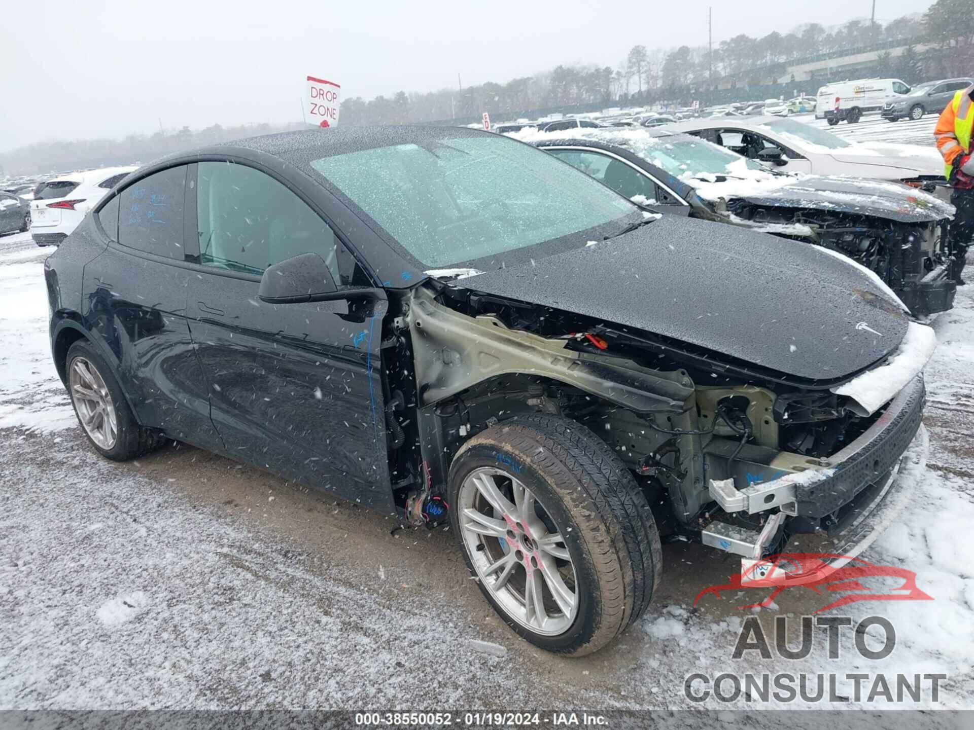 TESLA MODEL Y 2022 - 7SAYGDEE8NF307129