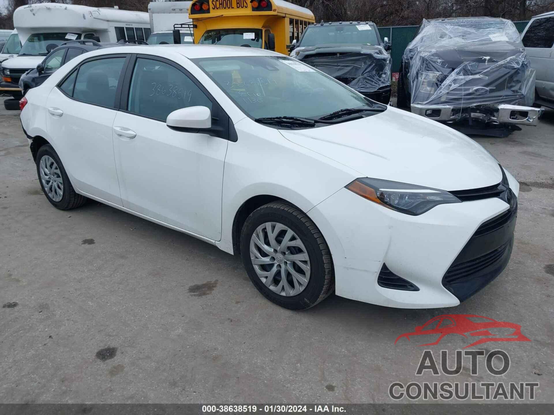 TOYOTA COROLLA 2018 - 2T1BURHE0JC042578