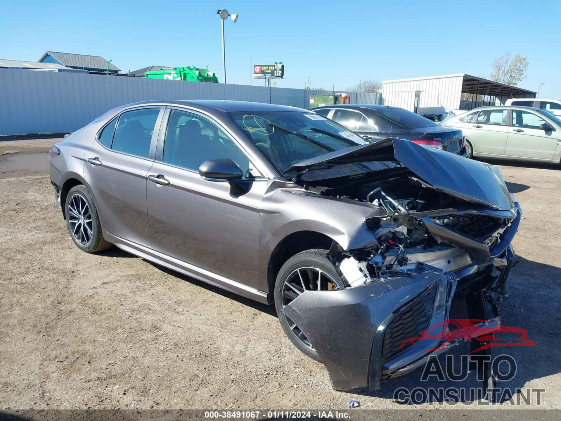 TOYOTA CAMRY 2023 - 4T1G11AK9PU824045