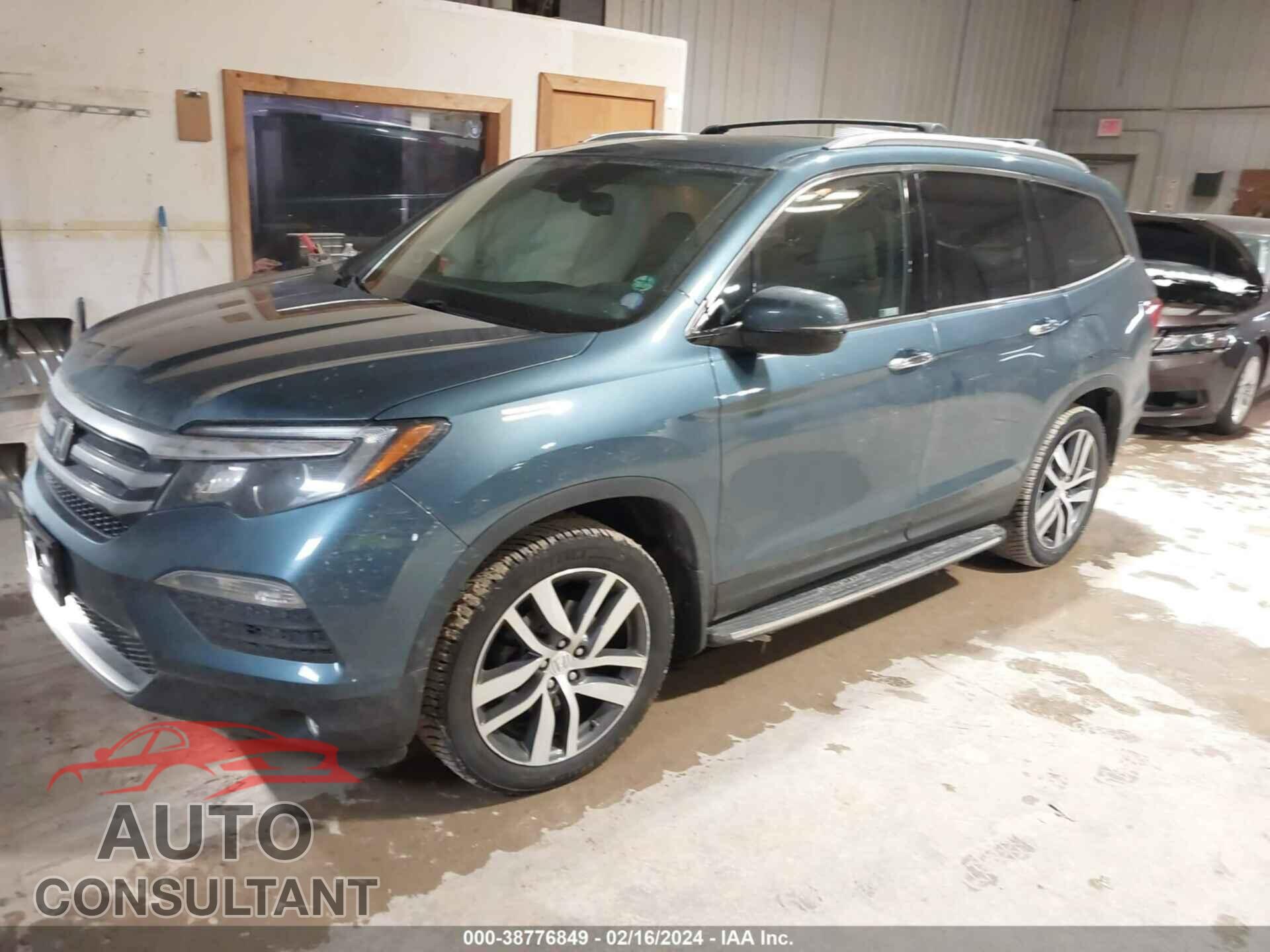 HONDA PILOT 2018 - 5FNYF6H02JB064889