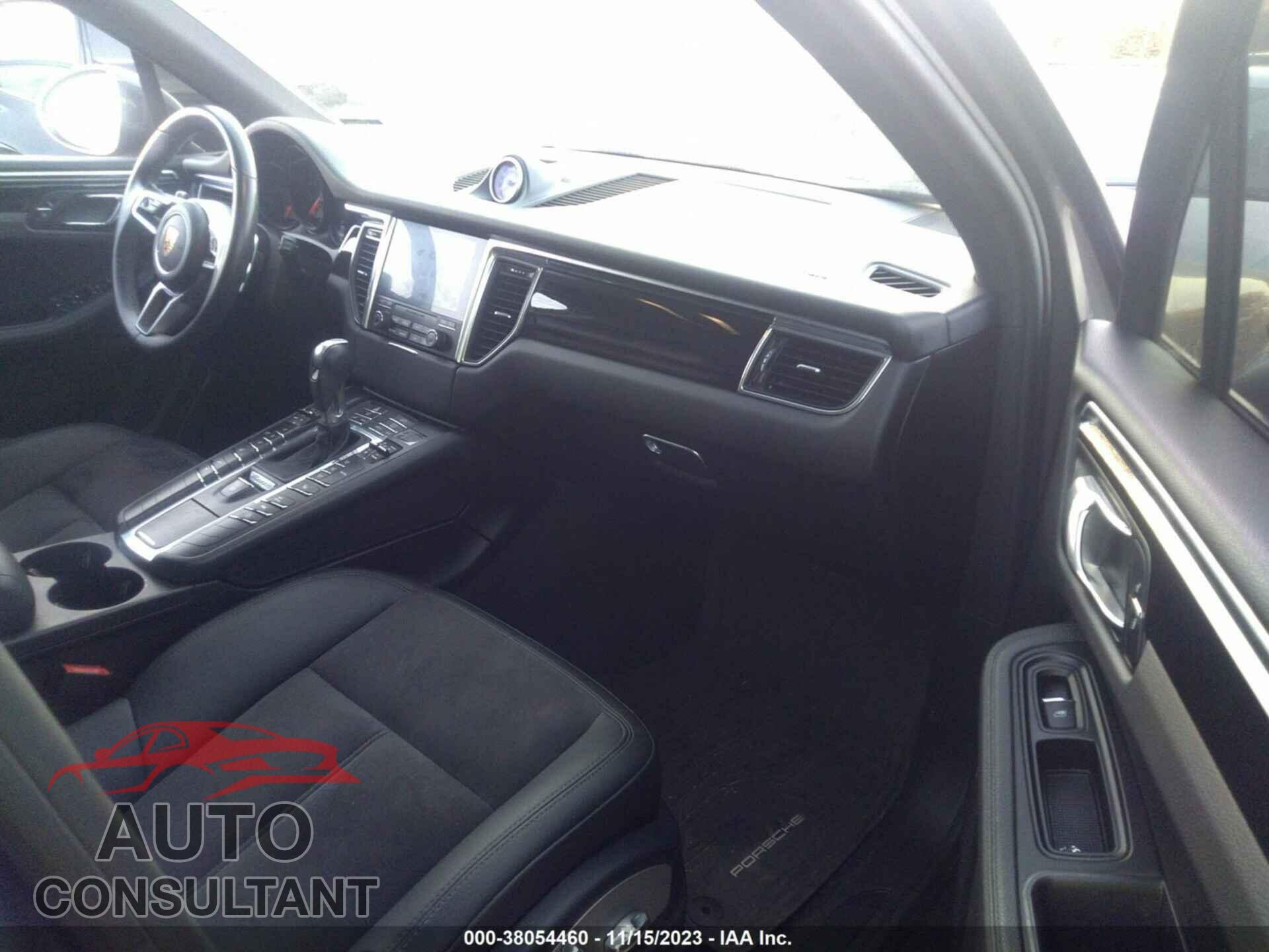 PORSCHE MACAN 2017 - WP1AA2A54HLB08816