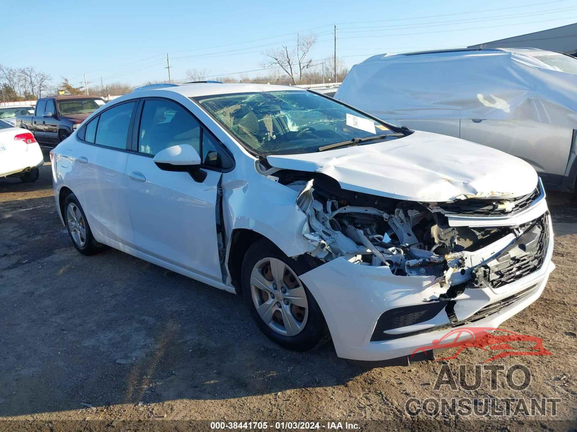 CHEVROLET CRUZE 2018 - 1G1BC5SM2J7207097