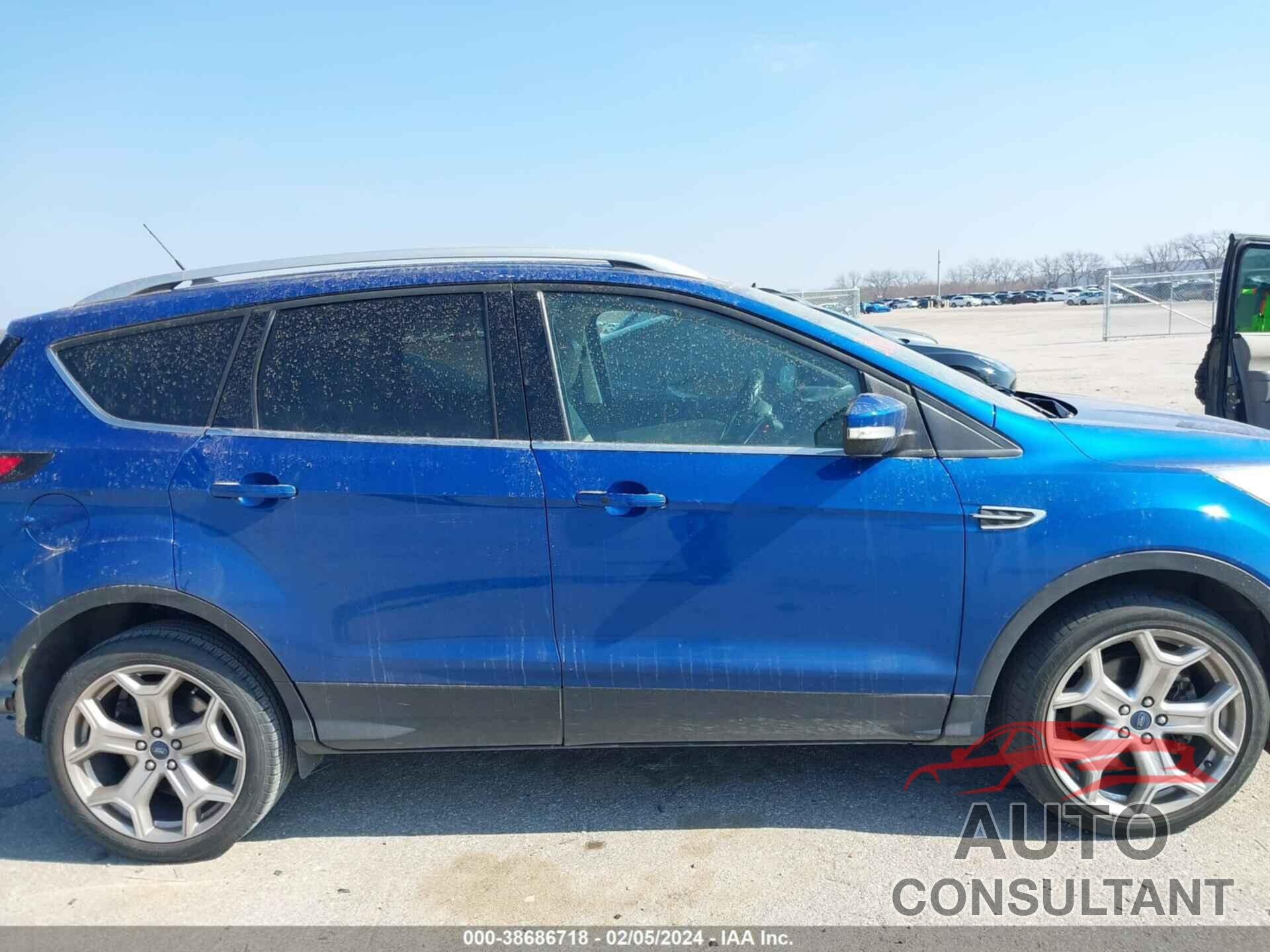 FORD ESCAPE 2019 - 1FMCU9J95KUC32412