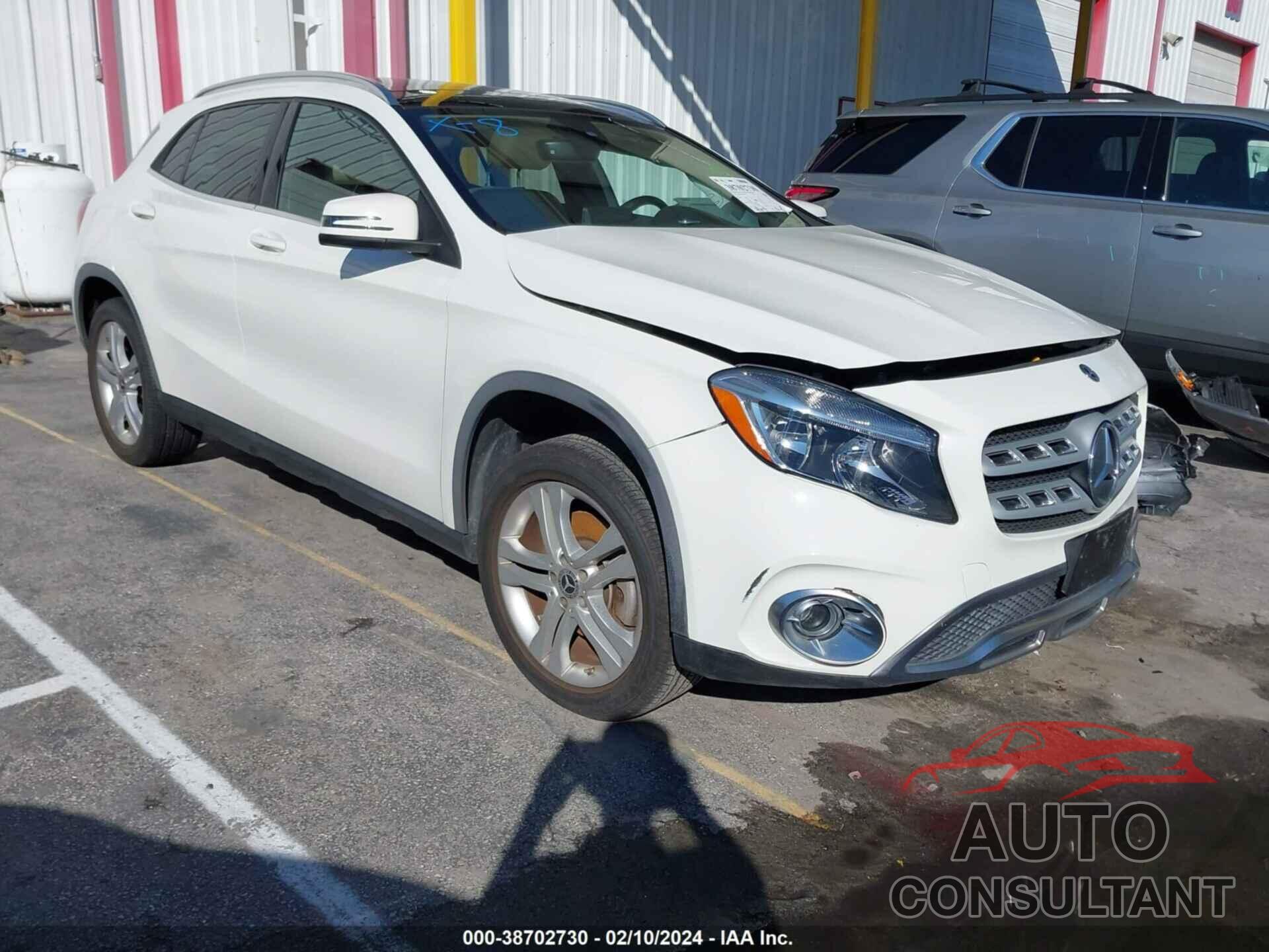 MERCEDES-BENZ GLA 250 2018 - WDCTG4EB1JJ436050