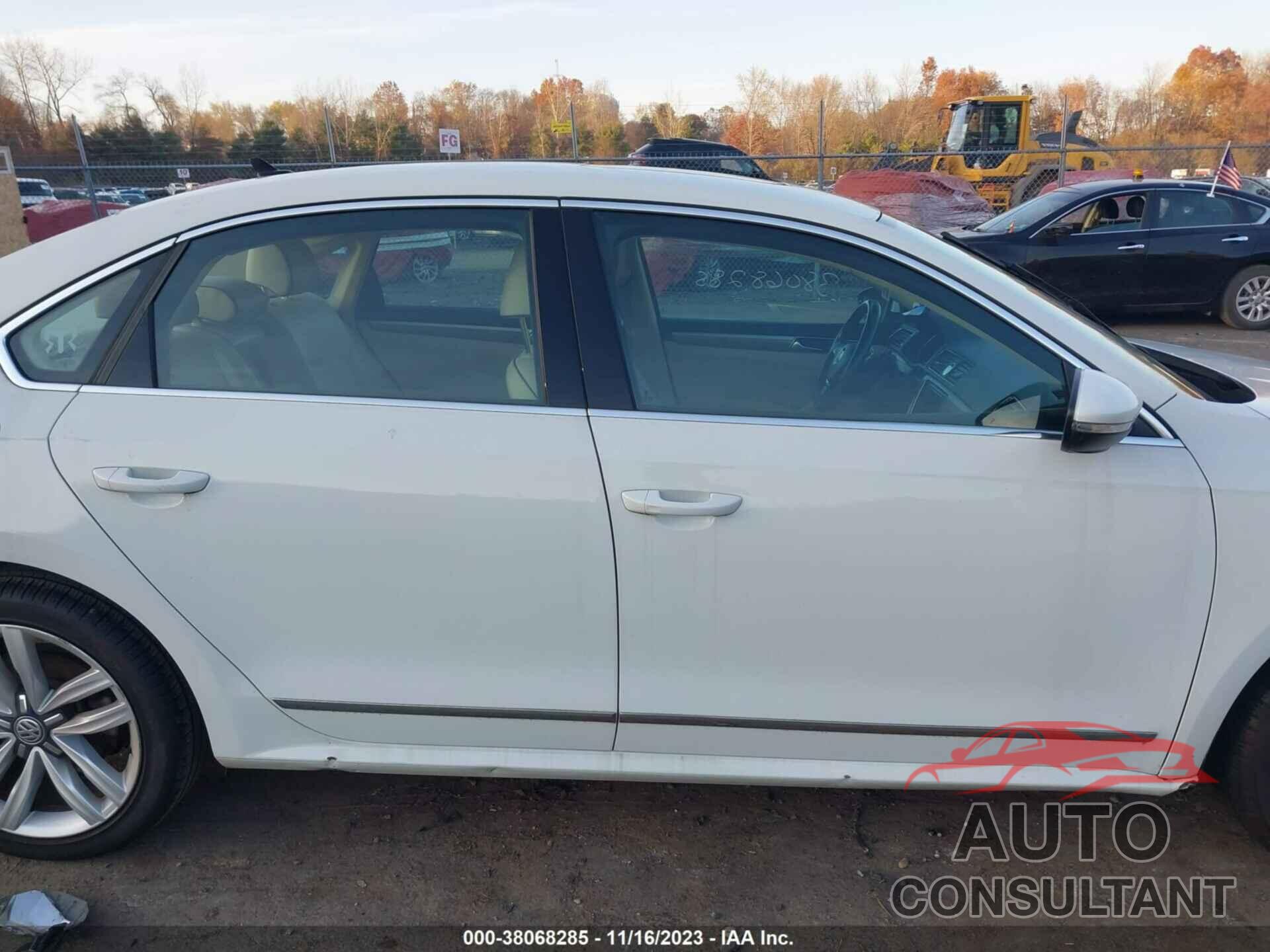 VOLKSWAGEN PASSAT 2017 - 1VWGT7A35HC058863