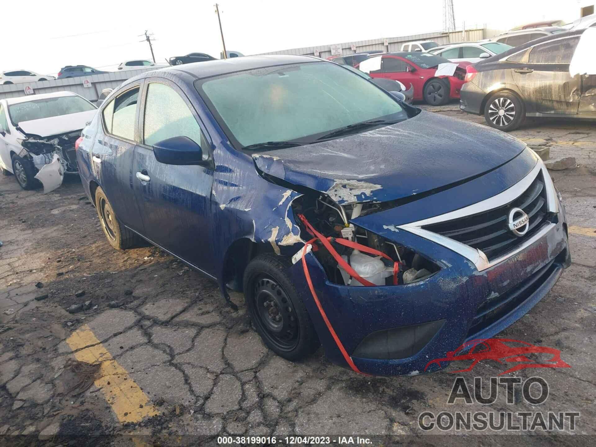 NISSAN VERSA 2018 - 3N1CN7AP1JL864307