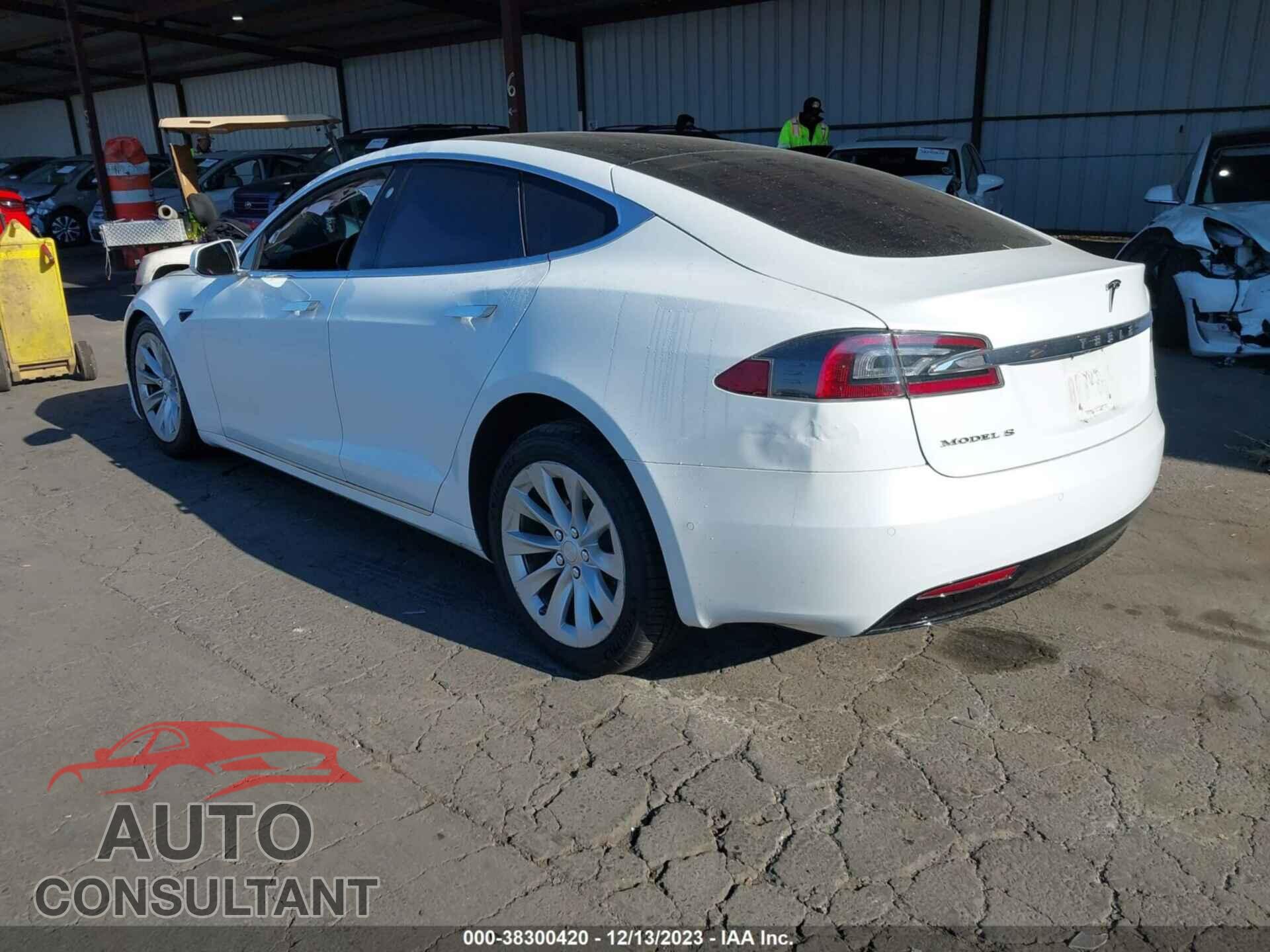 TESLA MODEL S 2018 - 5YJSA1E26JF260752