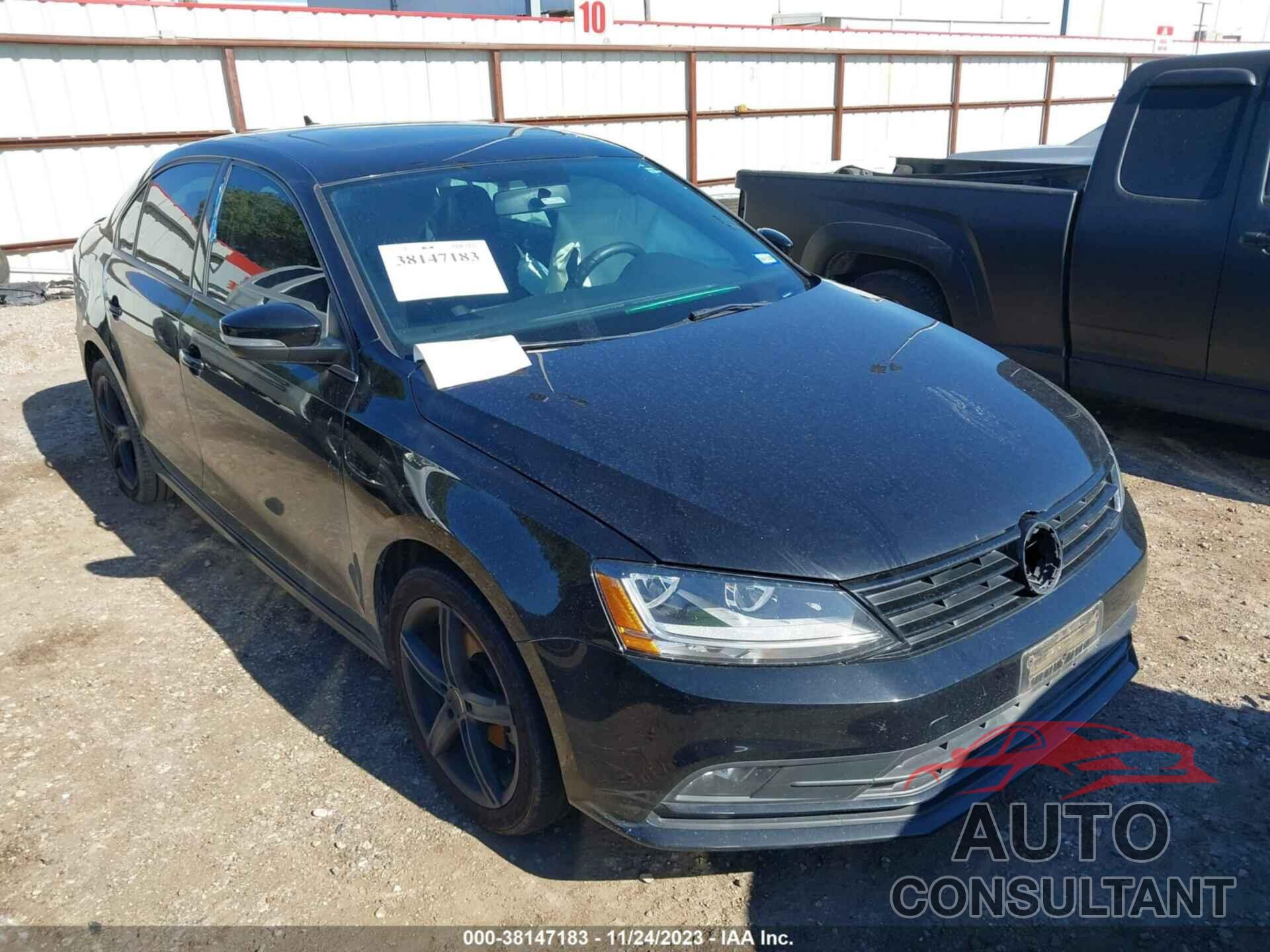 VOLKSWAGEN JETTA 2018 - 3VWD17AJ0JM224122