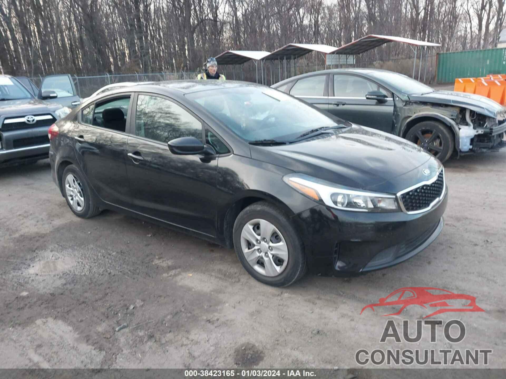 KIA FORTE 2018 - 3KPFK4A76JE195098