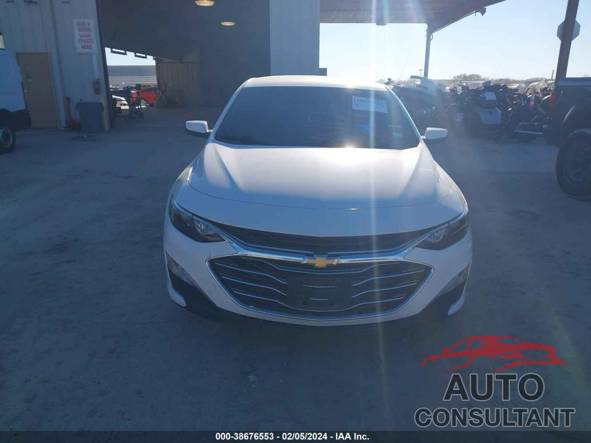 CHEVROLET MALIBU 2020 - 1G1ZD5ST5LF093527